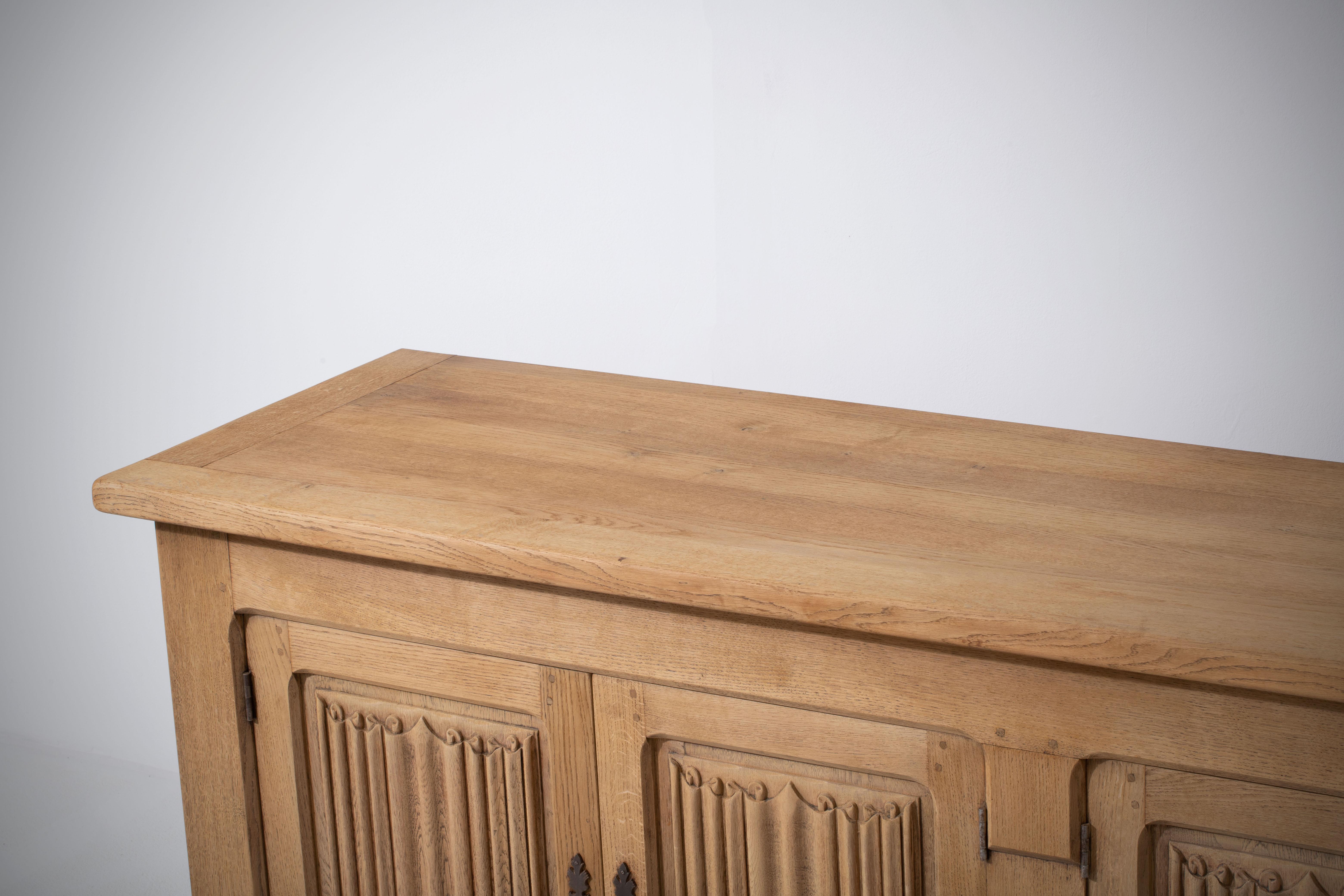 French 1950s Natural Oak Sideboard with Intricate Carved Panels 2