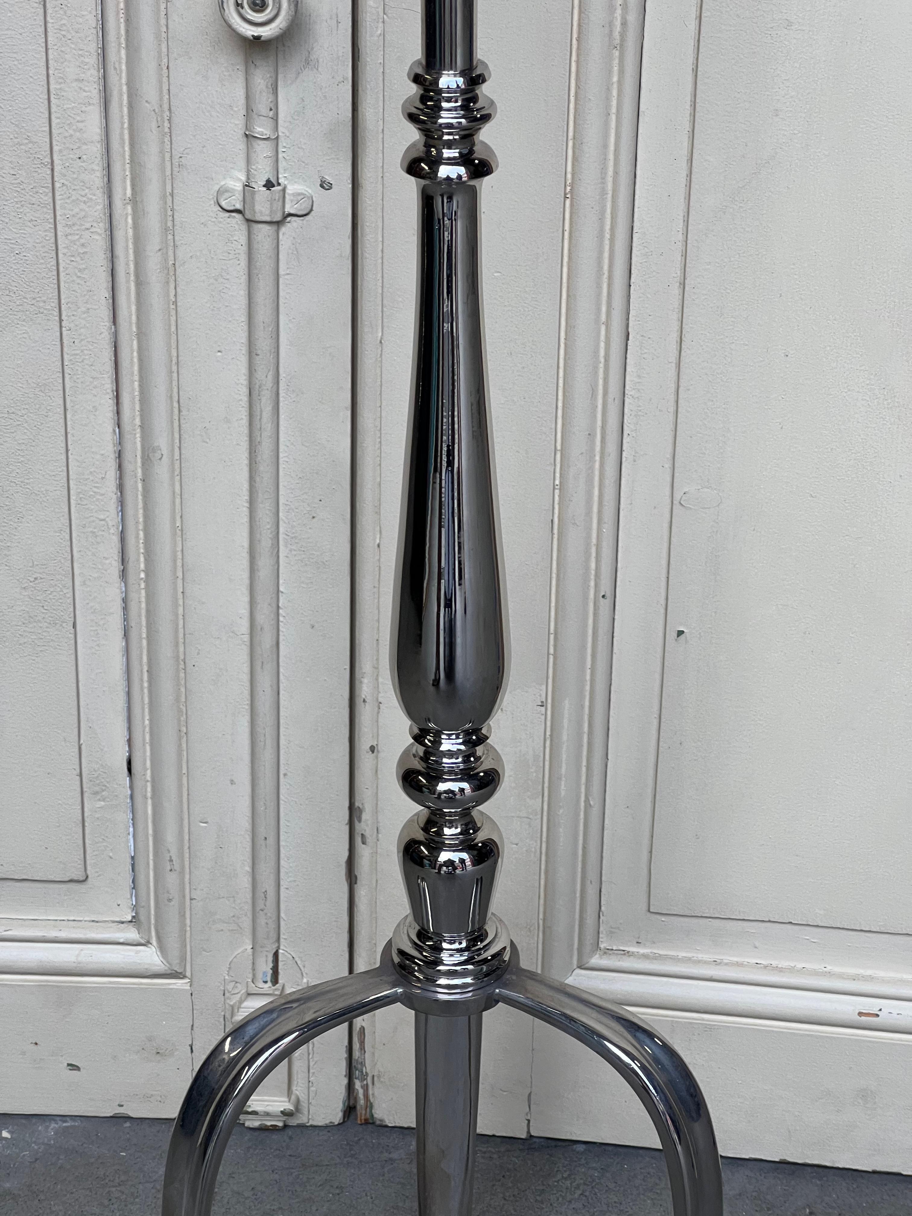 French 1950’s Nickel Plated Floor Lamp on a Tripod Case For Sale 3