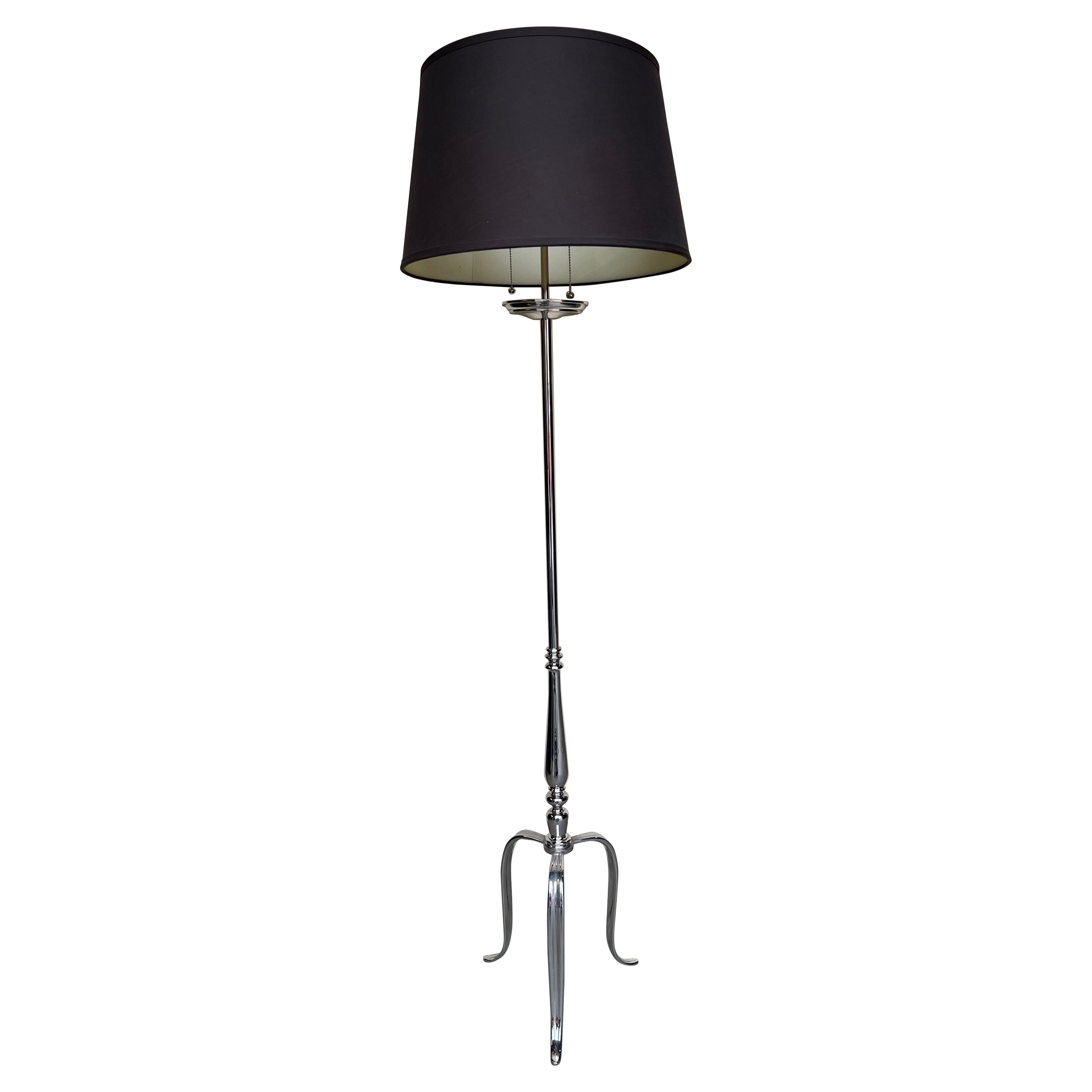 Lampadaire français des années 1950 en nickel sur trépied