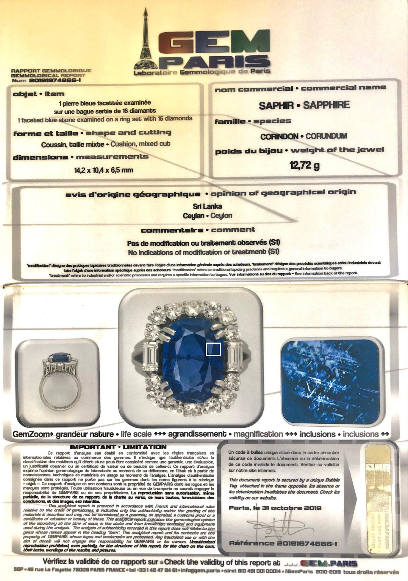 Anillo de cóctel de platino con diamantes y zafiro de Ceilán talla cojín francés de los años 50 sin calor en venta 14