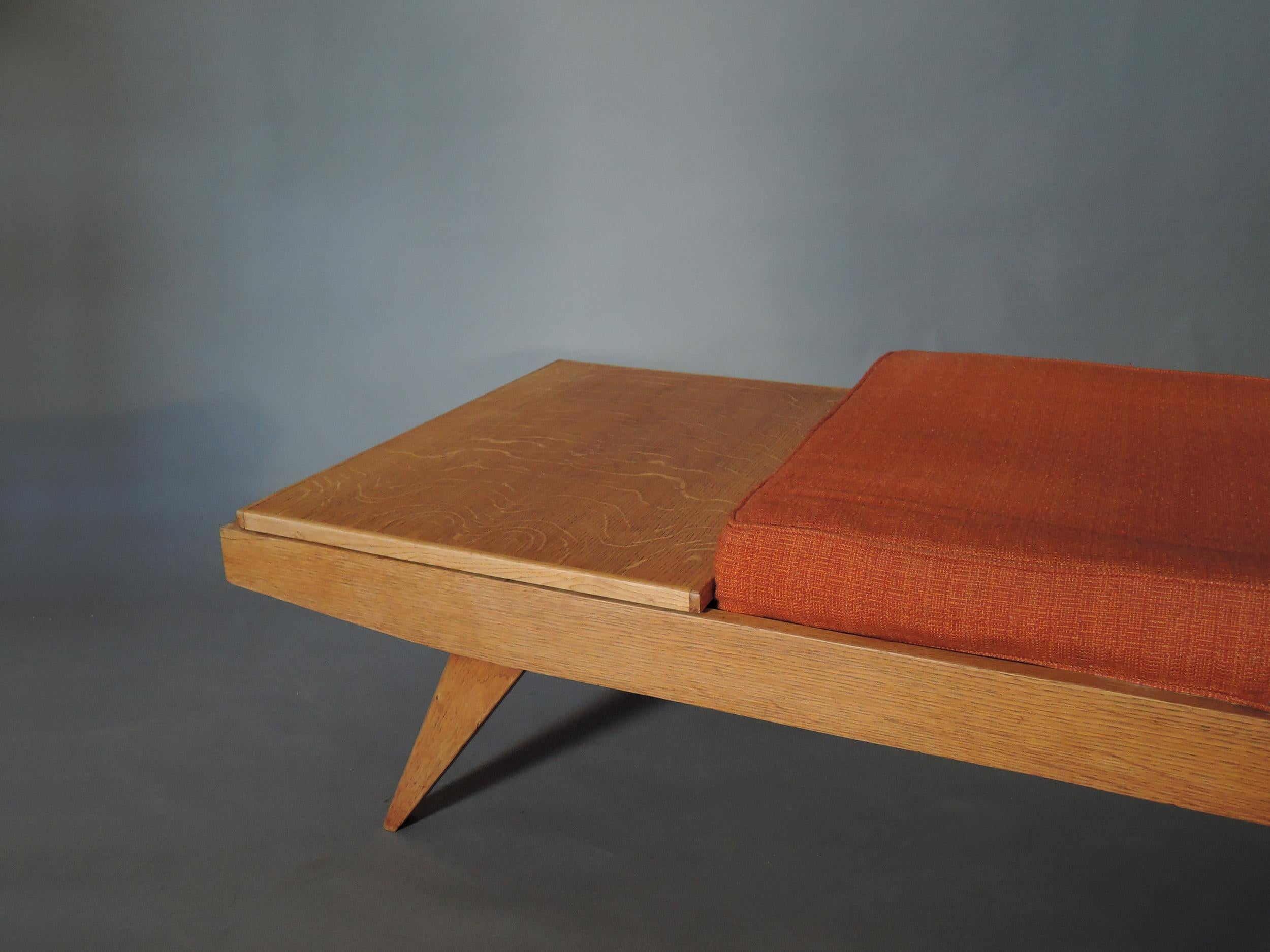 Mid-20th Century French 1950s Oak Banquette, Daybed by Free-Span For Sale