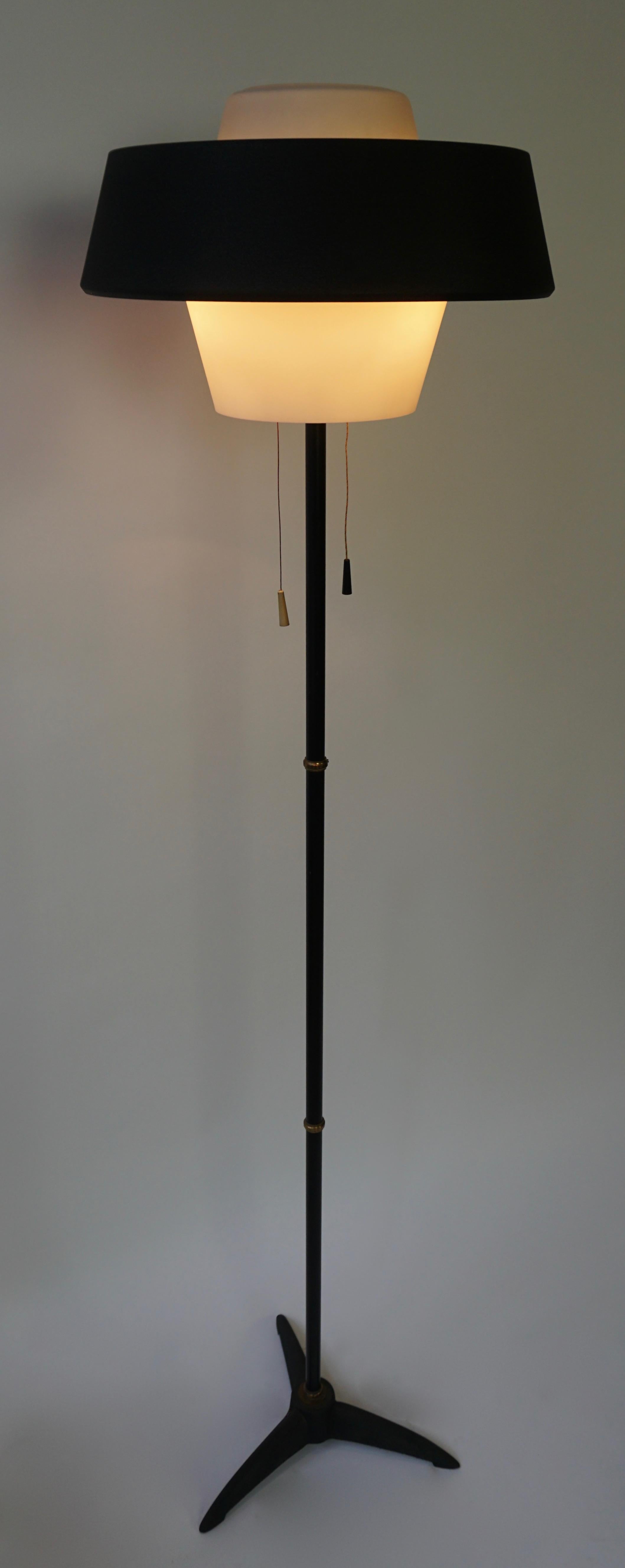 Rare Black Metal and Opaline Floor Lamp by Louis Kalff, The Netherlands 1950s In Good Condition For Sale In Antwerp, BE