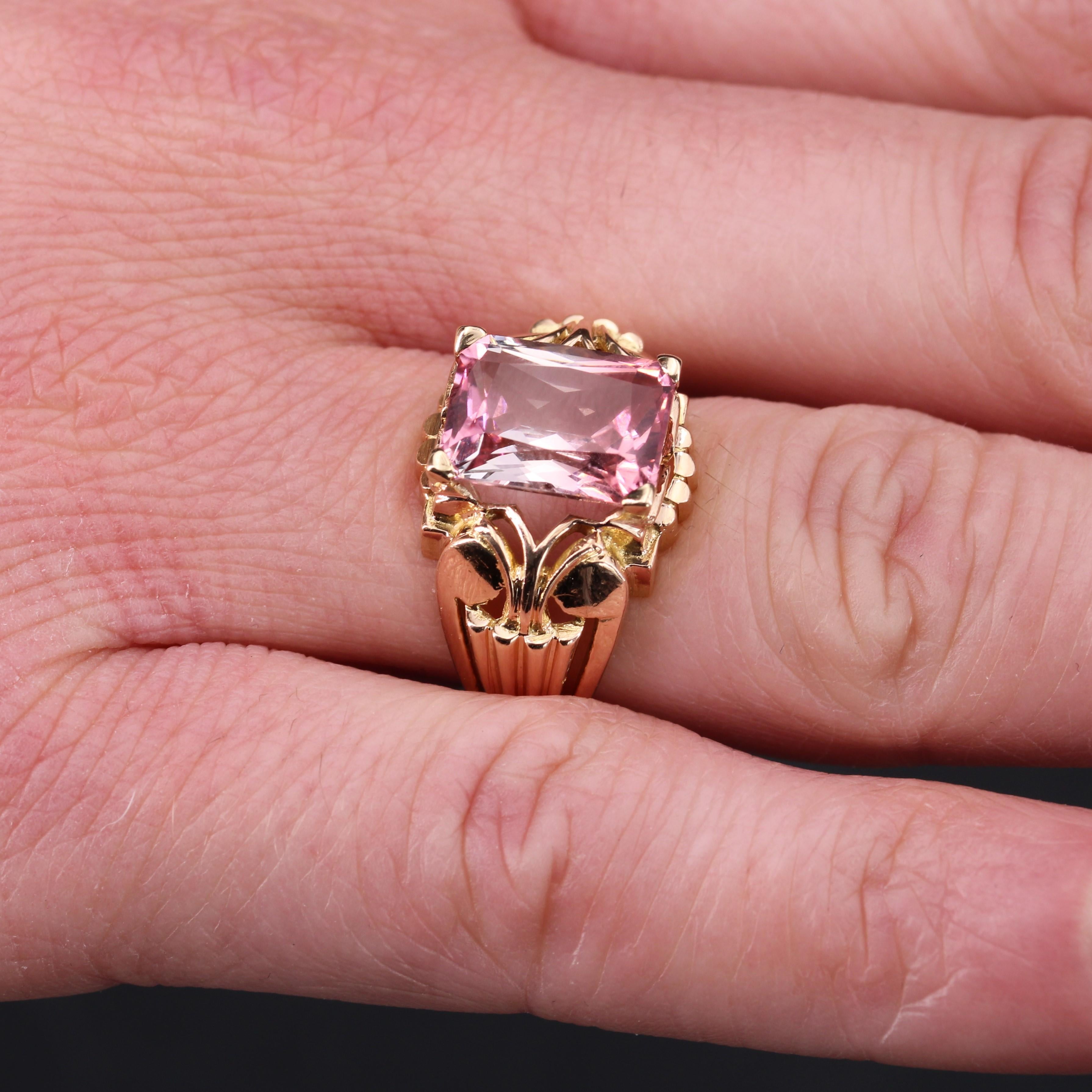 French 1950s Polychrome Tourmaline 18 Karat Rose Gold Ring For Sale 7