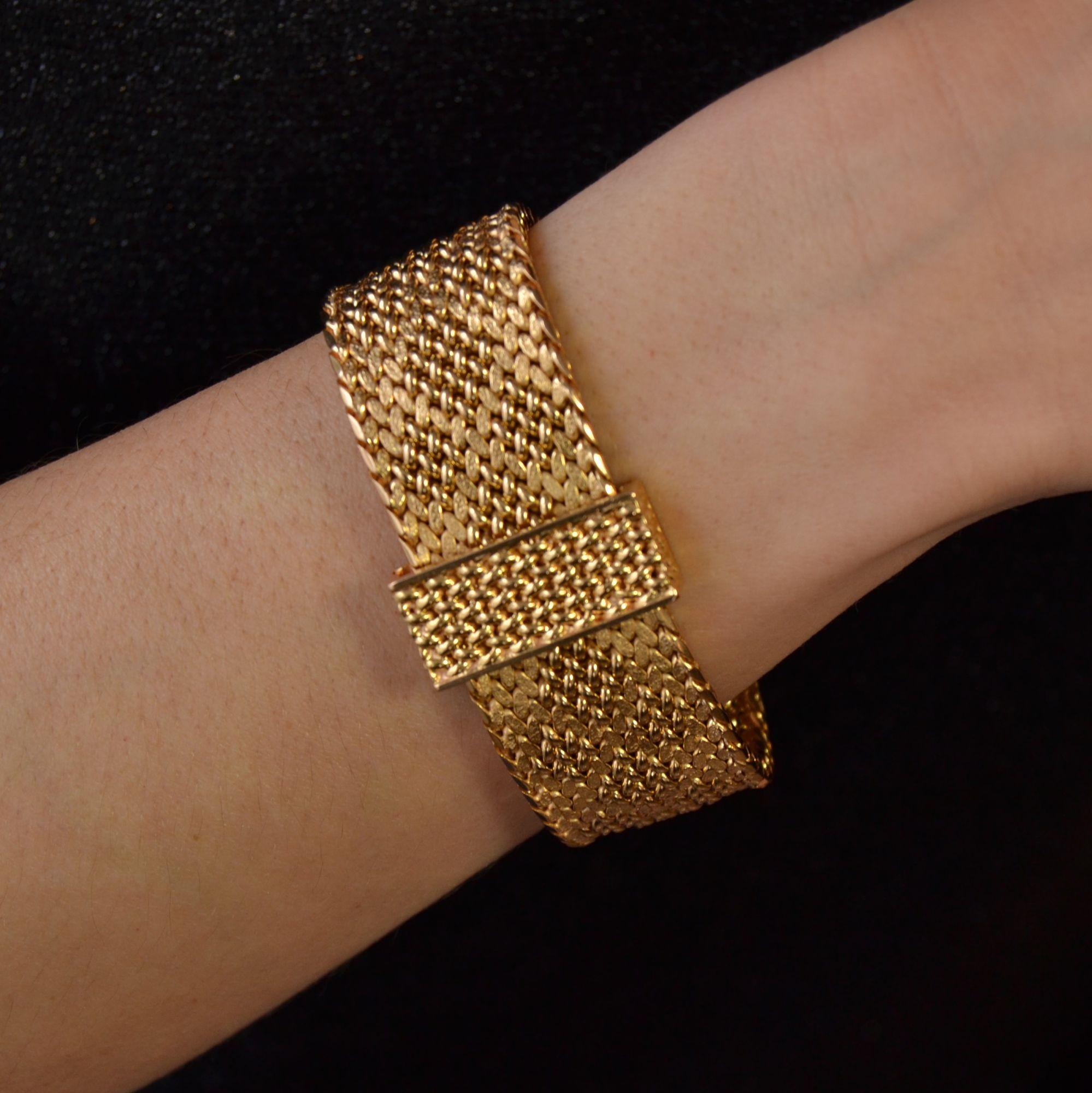French 1950s Retro 18 Karat Yellow Gold Bracelet In Excellent Condition In Poitiers, FR