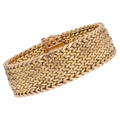 French 1950s Retro 18 Karat Yellow Gold Polish Mesh Bracelet