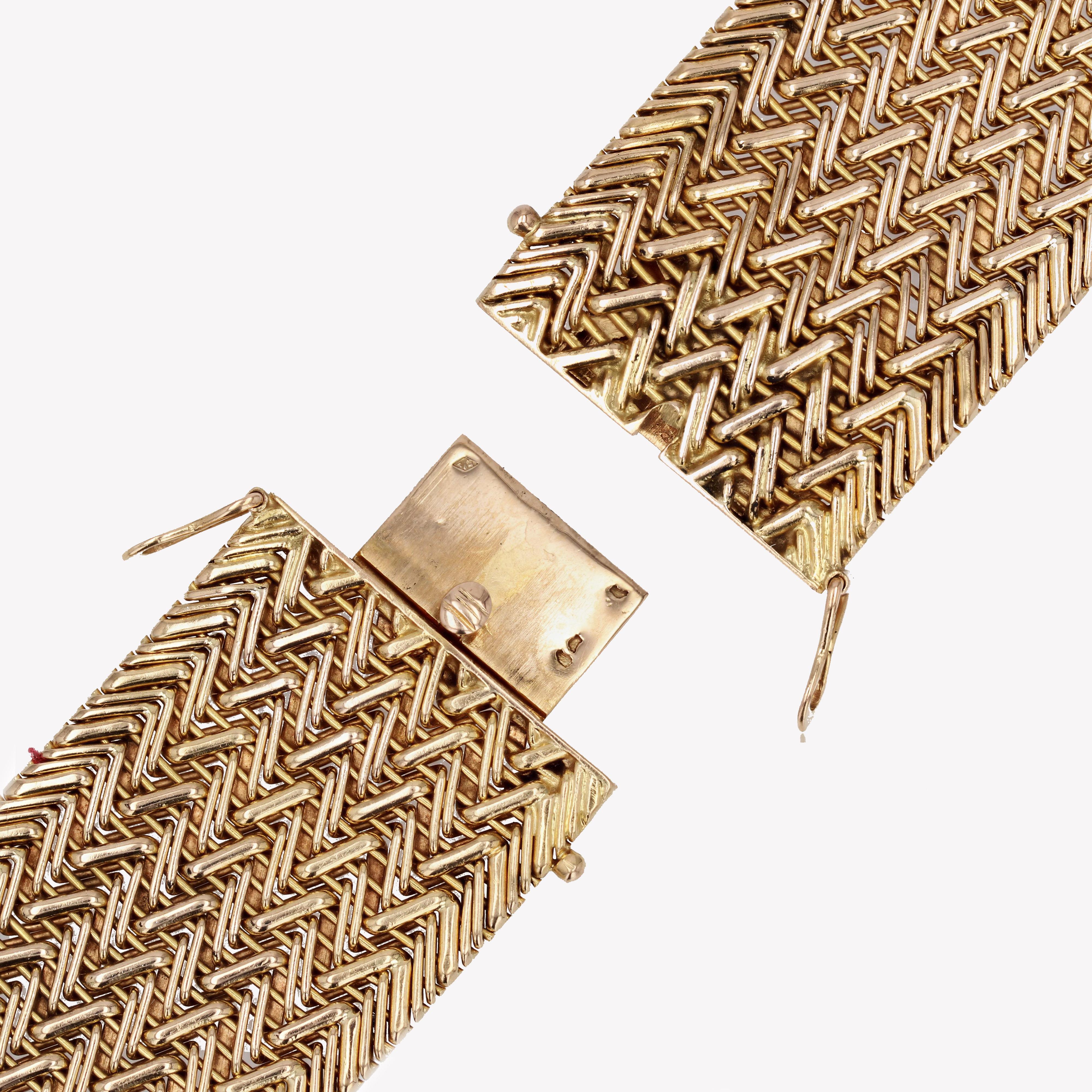 French 1950s Retro 18 Karat Yellow Gold Twill-Knit Mesh Bracelet For Sale 7