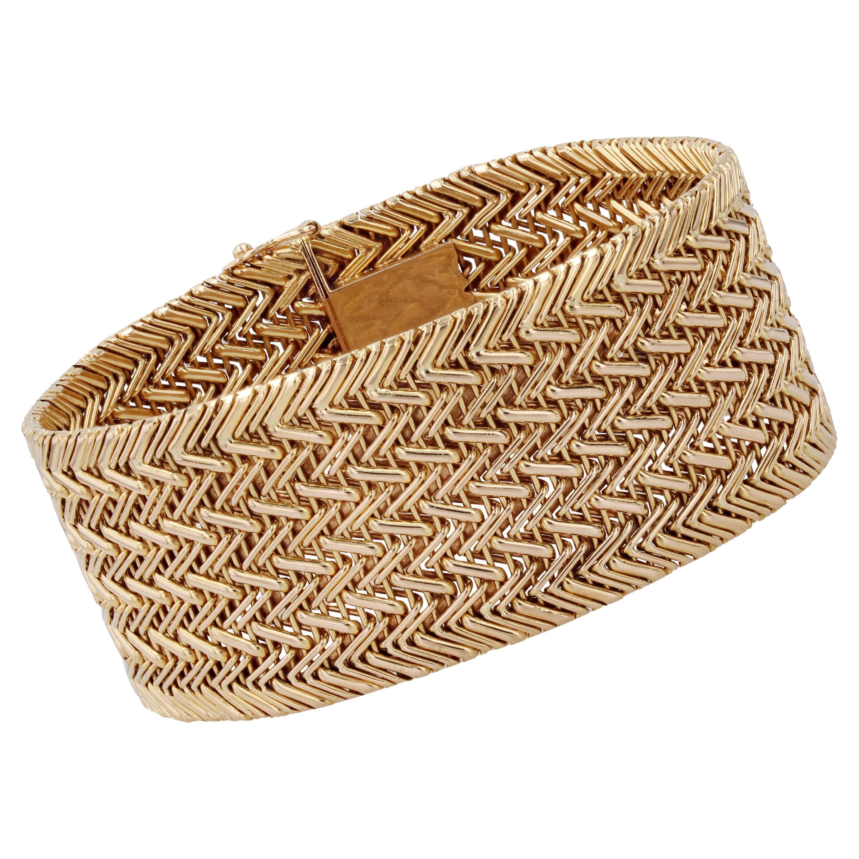 French 1950s Retro 18 Karat Yellow Gold Twill-Knit Mesh Bracelet