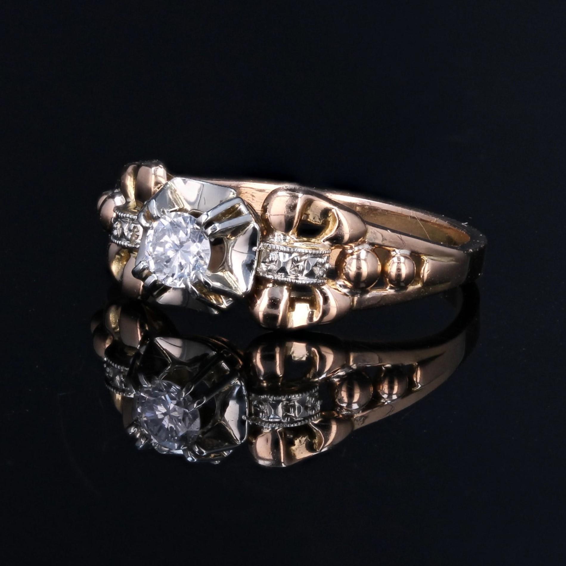 French 1950s Retro Diamond 18 Karat Yellow Gold Solitaire Ring In Excellent Condition For Sale In Poitiers, FR