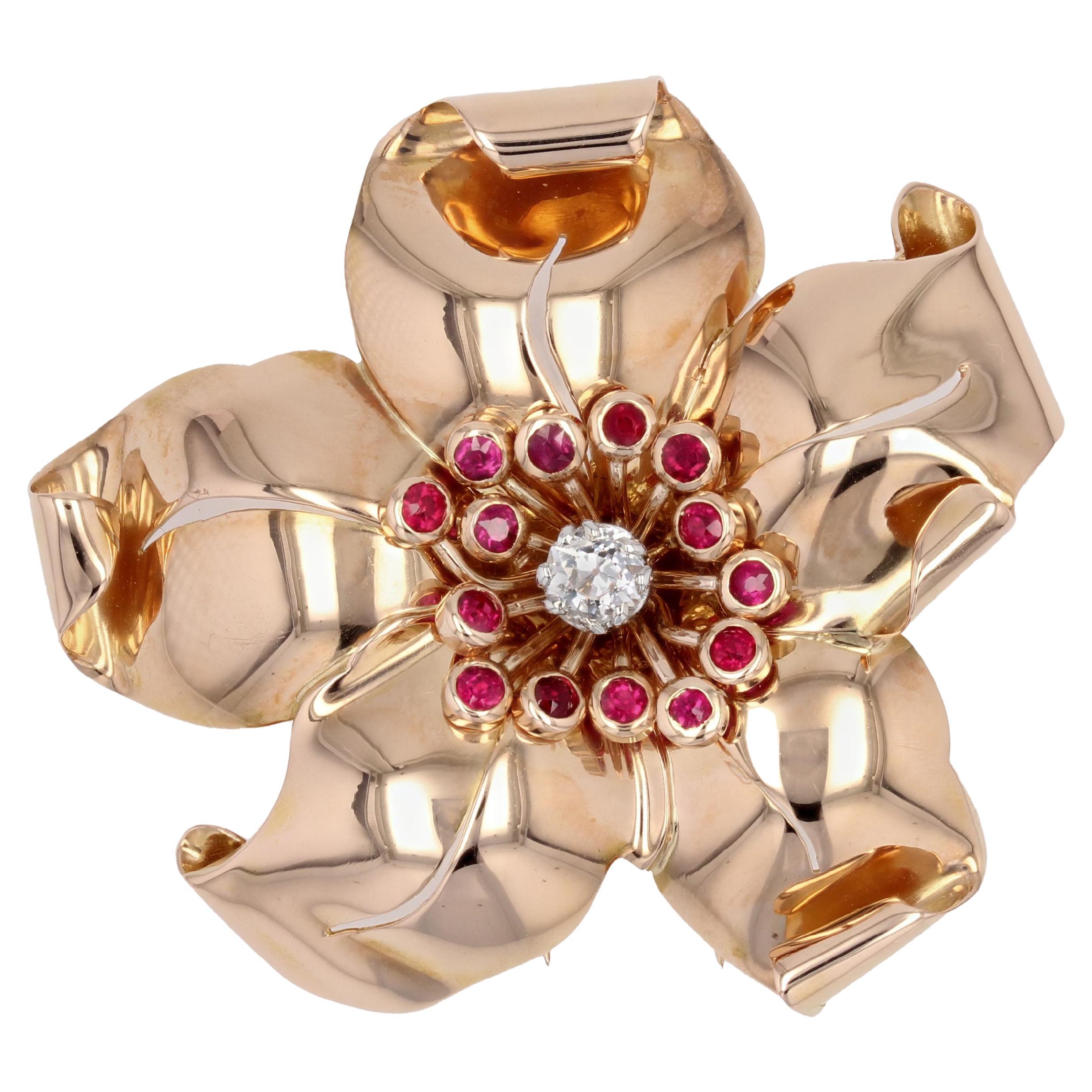 French 1950s Ruby Diamond 18 Karat Rose Gold Flower Retro Clip Brooch