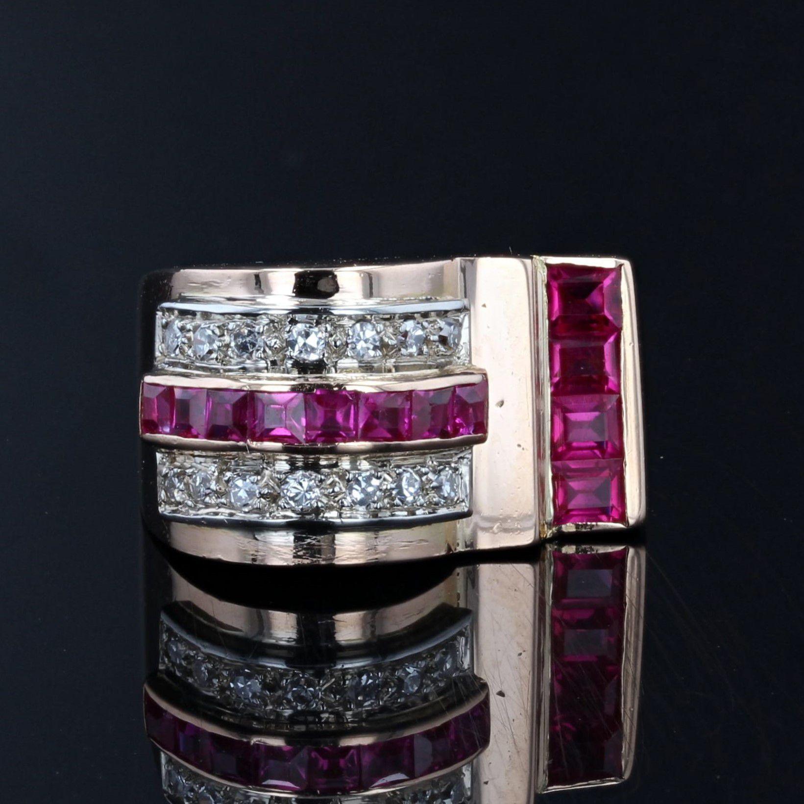French 1950s Ruby Diamonds 18 Karat Rose Gold Asymmetrical Tank Ring In Excellent Condition For Sale In Poitiers, FR