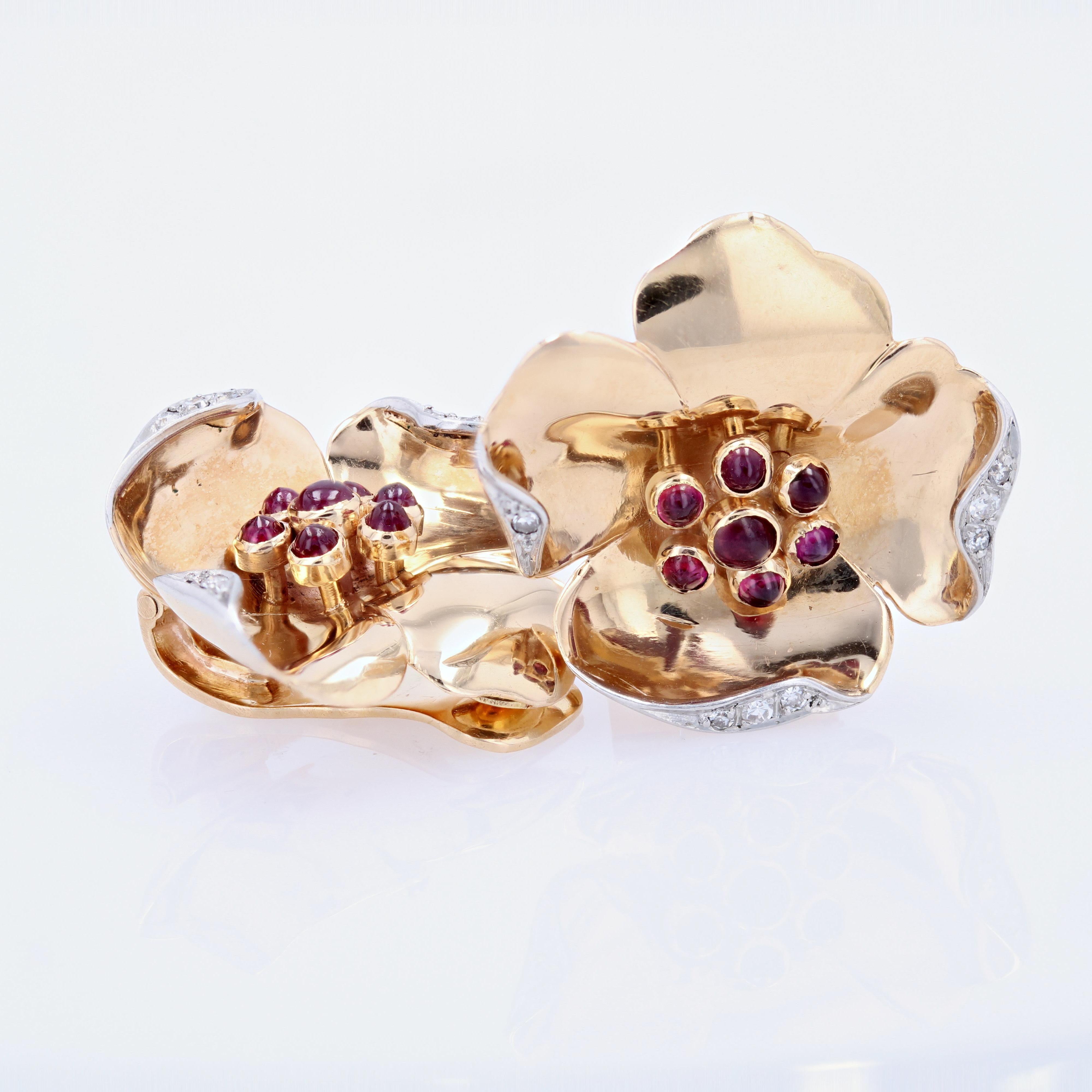 French 1950s Ruby Diamonds 18 Karat Yellow Gold Flower Clip Earrings For Sale 1