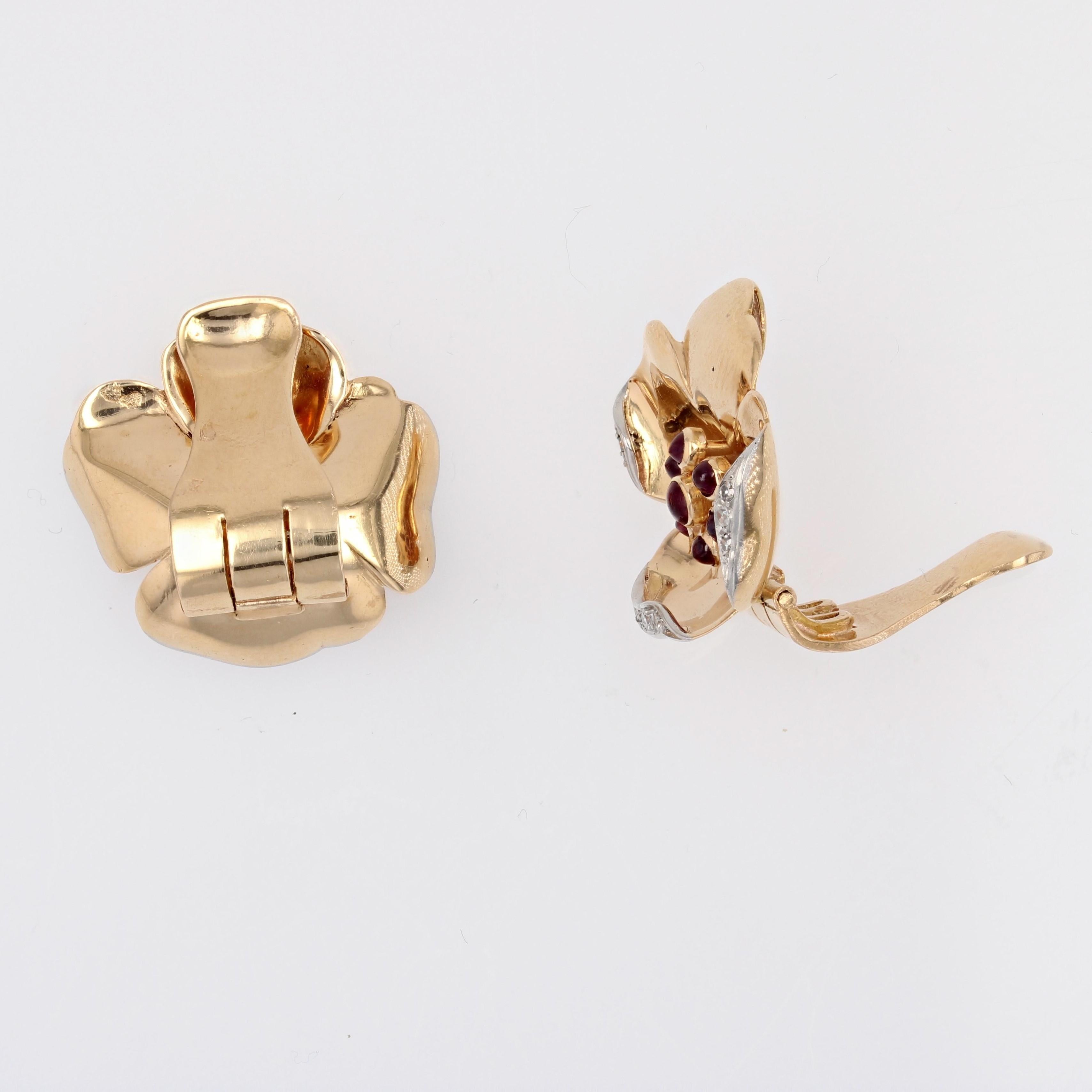 French 1950s Ruby Diamonds 18 Karat Yellow Gold Flower Clip Earrings For Sale 2