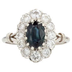 Bague Pompadour en or blanc 18 carats avec saphirs et diamants, France, annes 1950