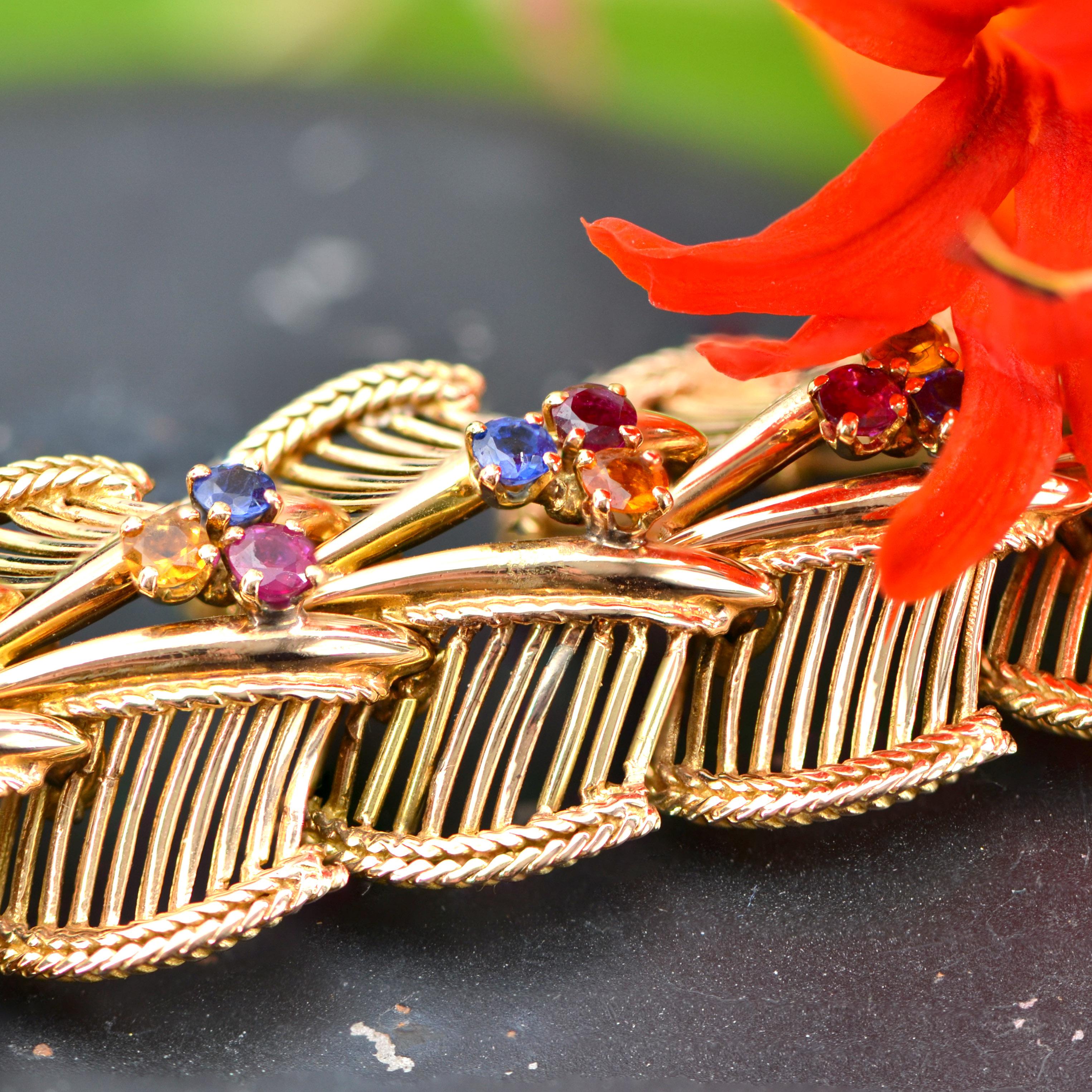 French, 1950s Sapphires Rubies Citrines 18 Karat Rose Gold Bracelet For Sale 4