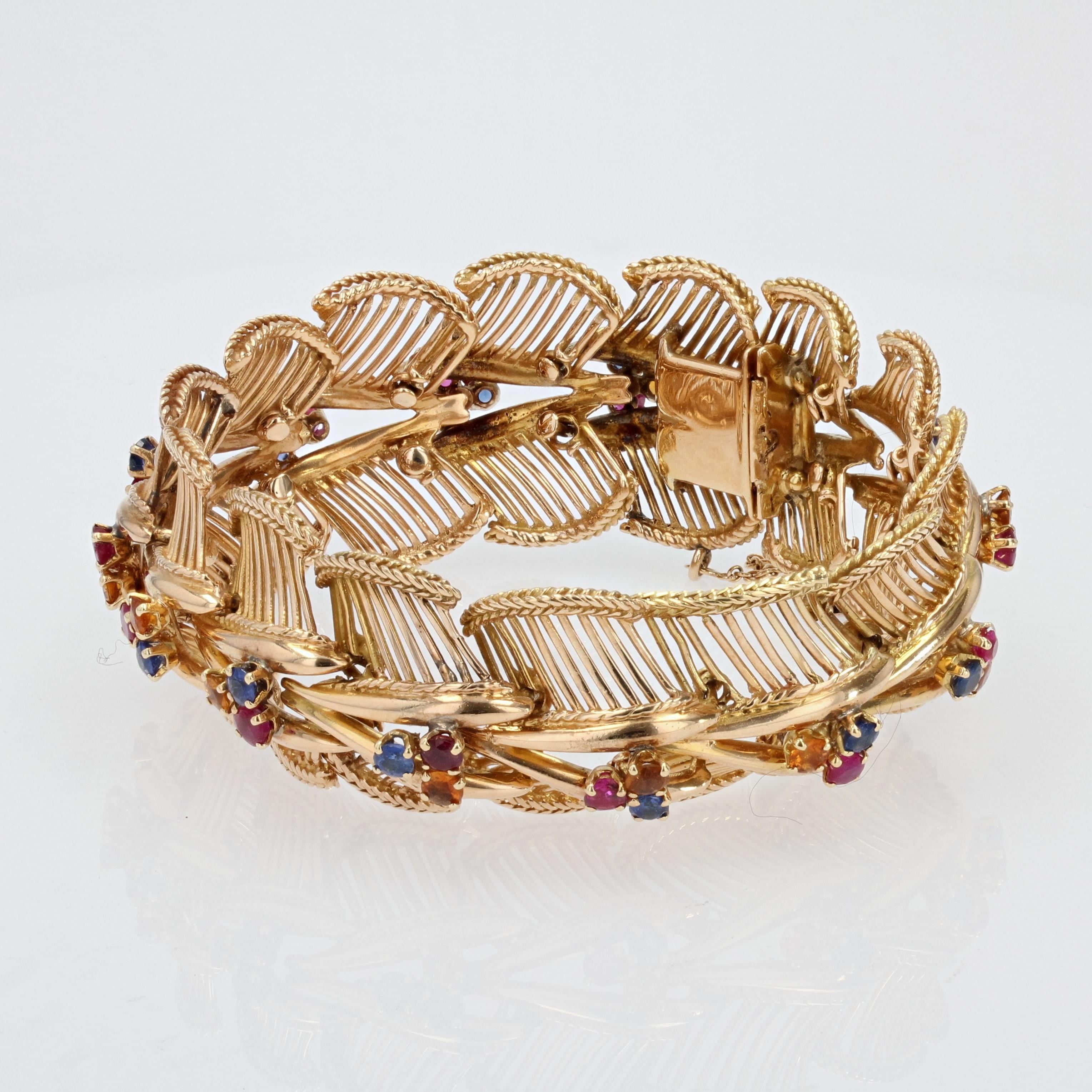 French, 1950s Sapphires Rubies Citrines 18 Karat Rose Gold Bracelet In Good Condition For Sale In Poitiers, FR