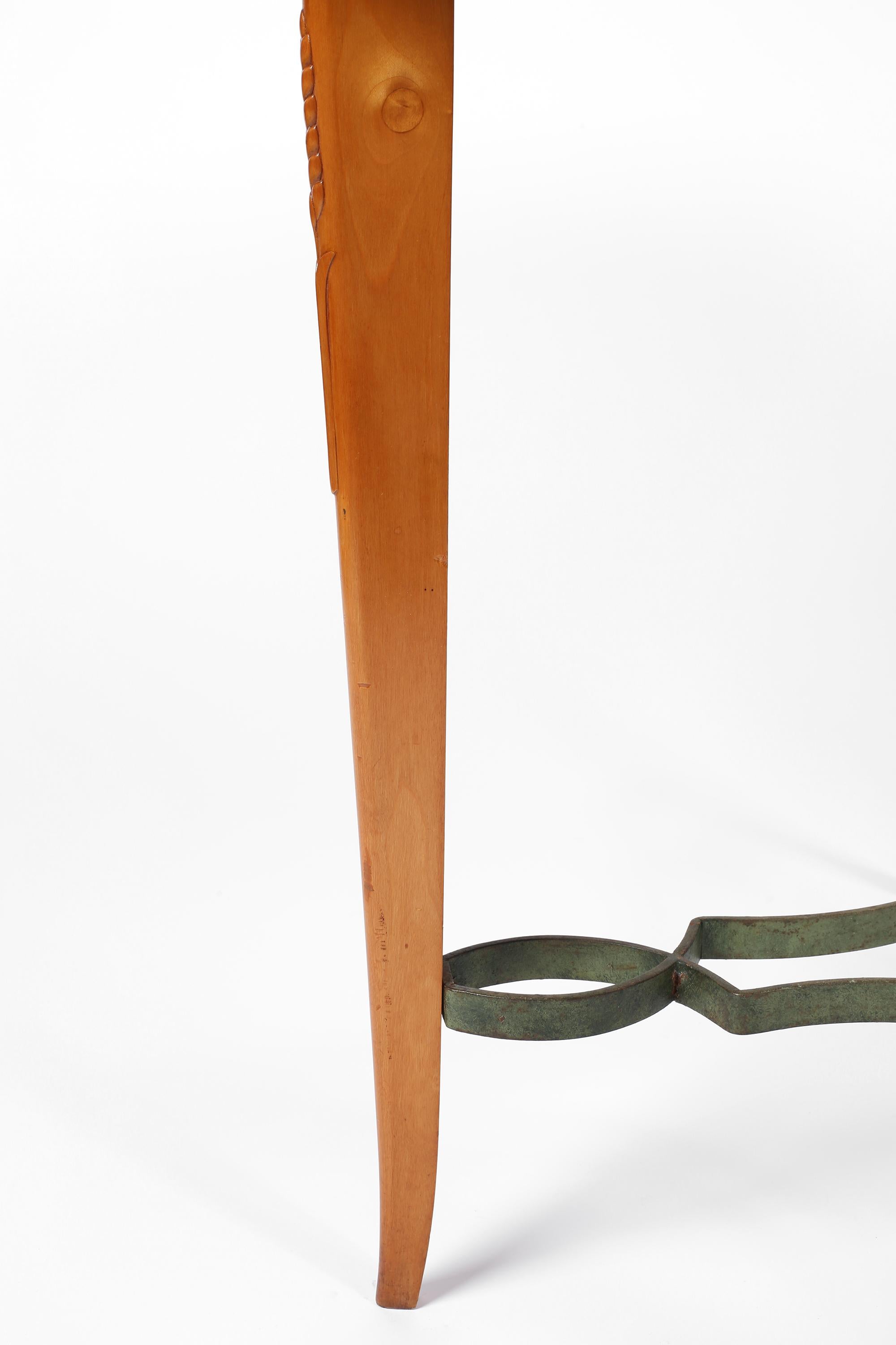 Table centrale circulaire André Arbus en bois satiné des années 1950 en vente 7