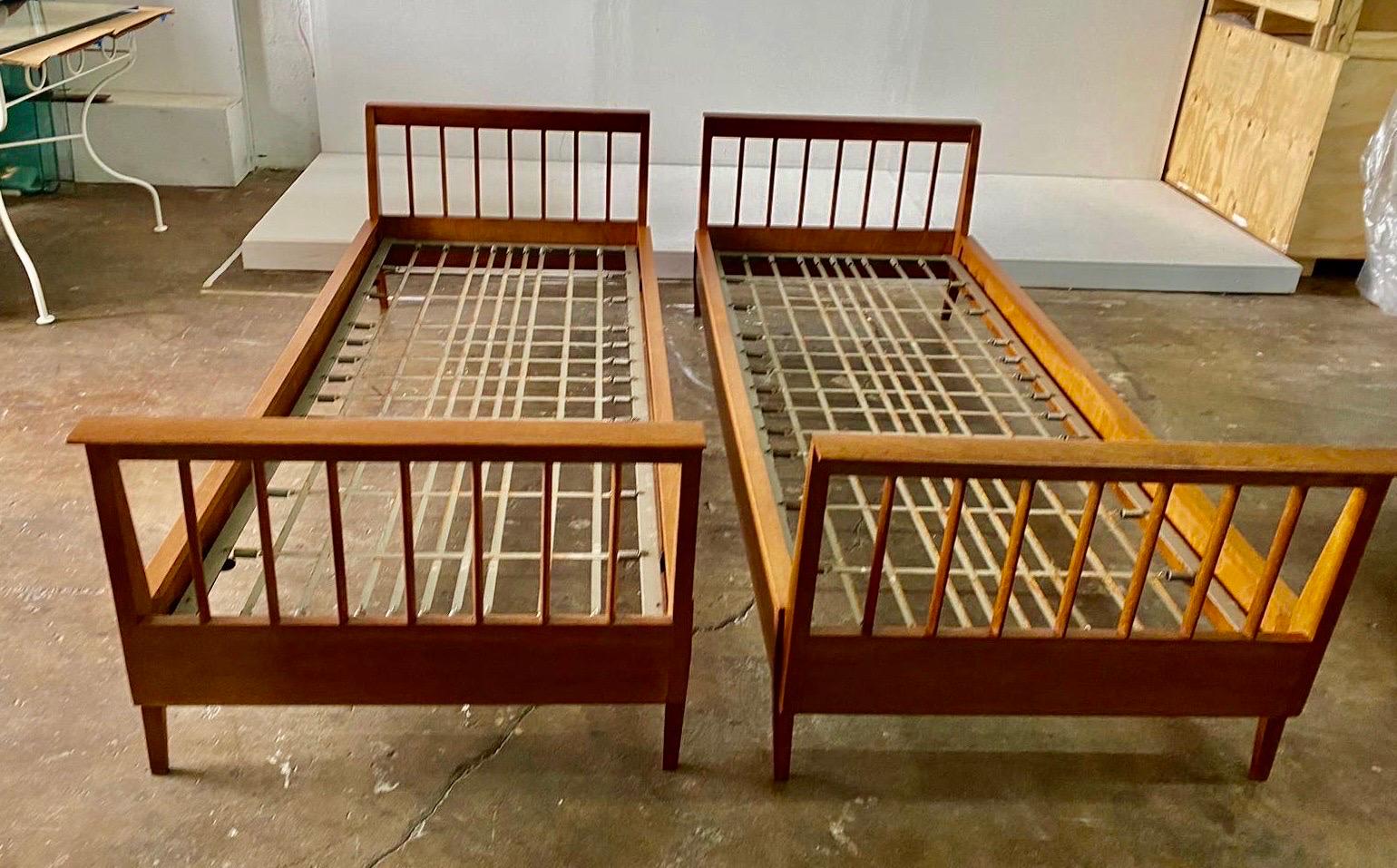 French 1950's Twin Size Daybed by René Gabriel - Two Available For Sale 6