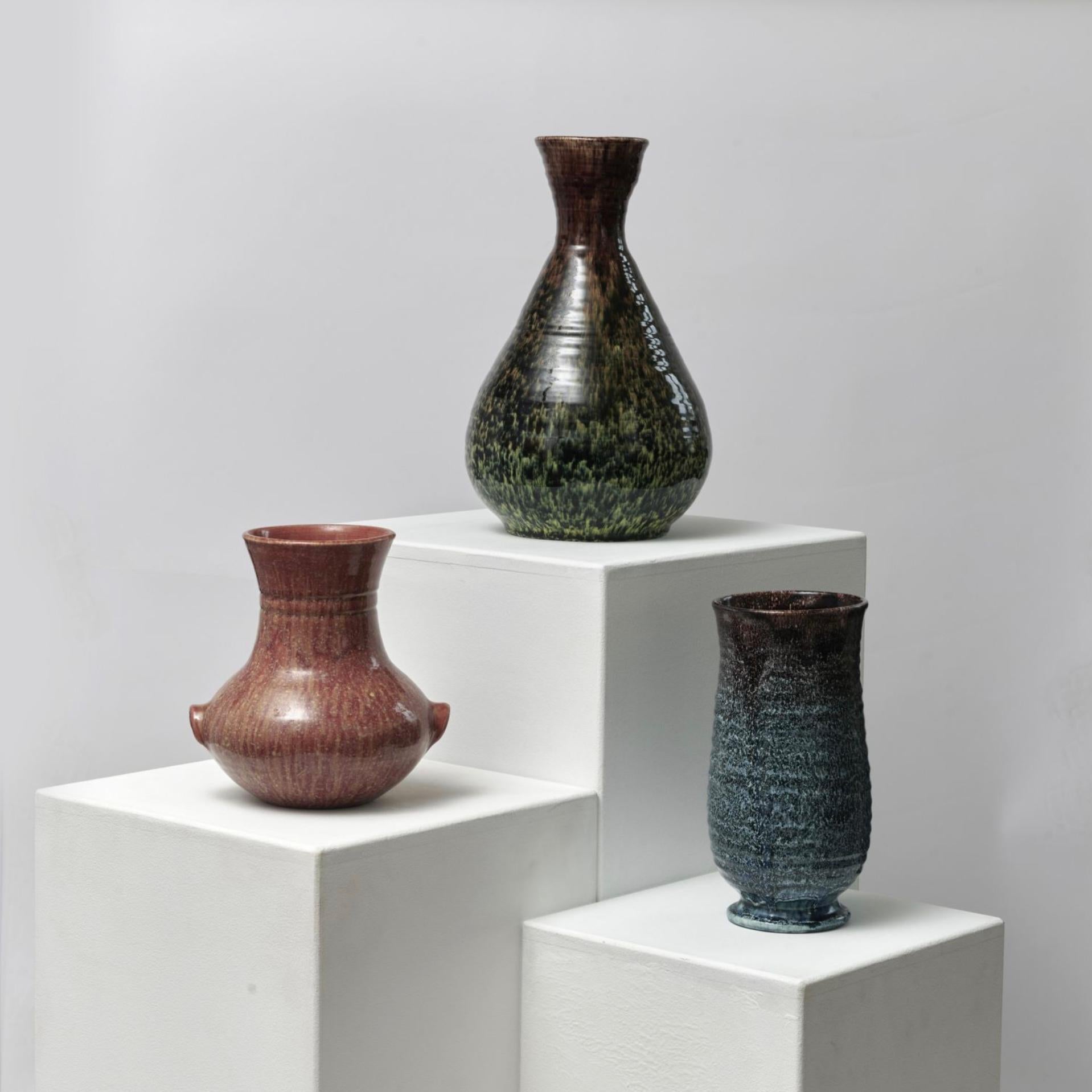 Français Vase français des années 1950 par Accolay Pottery en vente