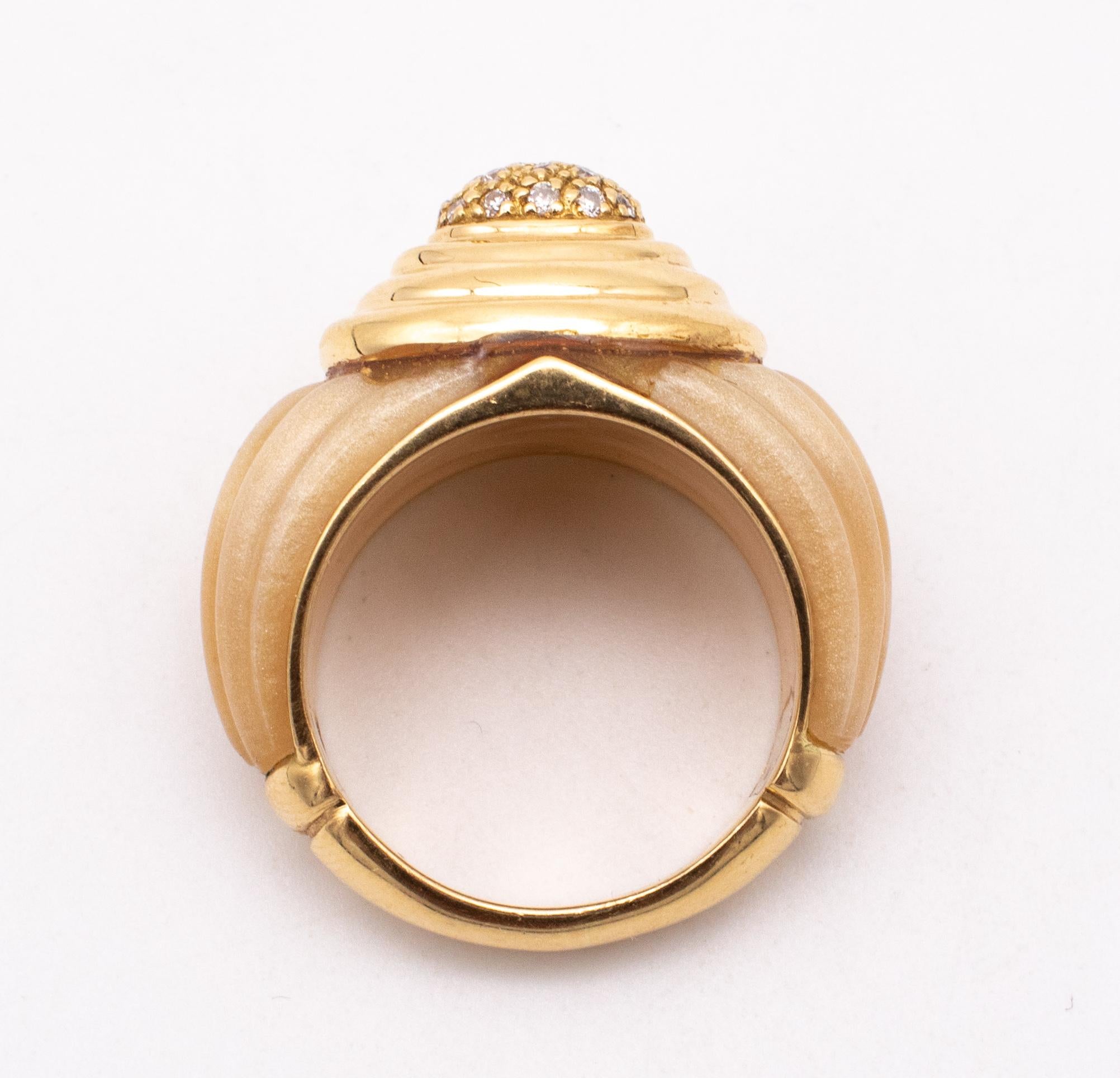 French 1960 Art Deco Retro Bakelite Cocktail Ring in 18Kt Gold with Diamonds 1