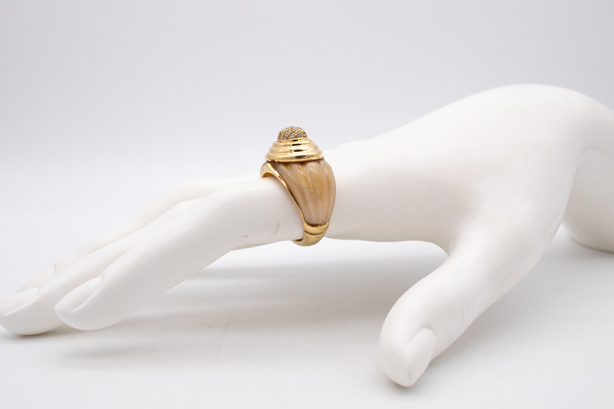 French 1960 Art Deco Retro Bakelite Cocktail Ring in 18Kt Gold with Diamonds 2