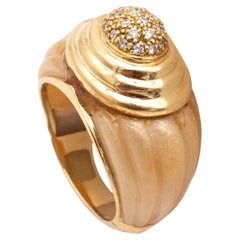 French 1960 Art Deco Retro Bakelite Cocktail Ring in 18Kt Gold with Diamonds
