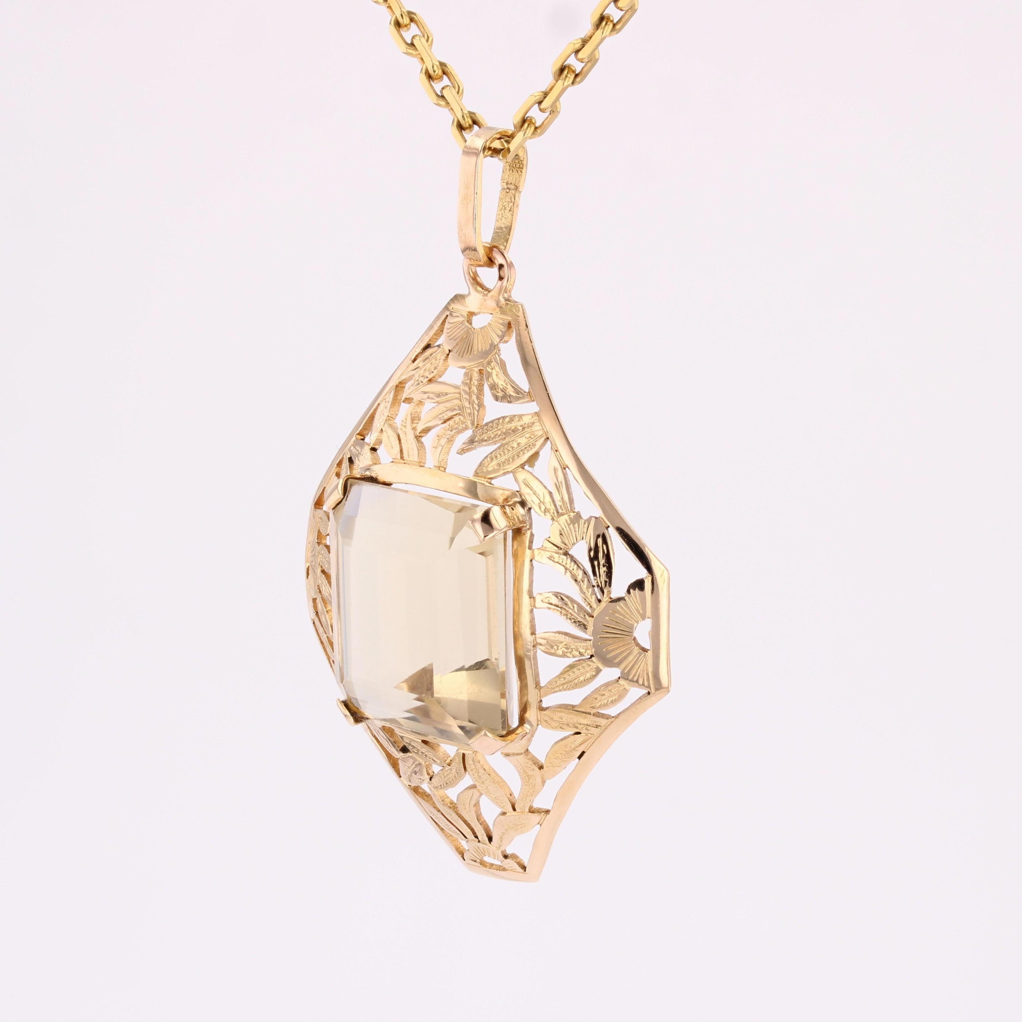 Taglio smeraldo Ciondolo retrò francese del 1960 in oro rosa 18 carati con citrino rombico traforato in vendita