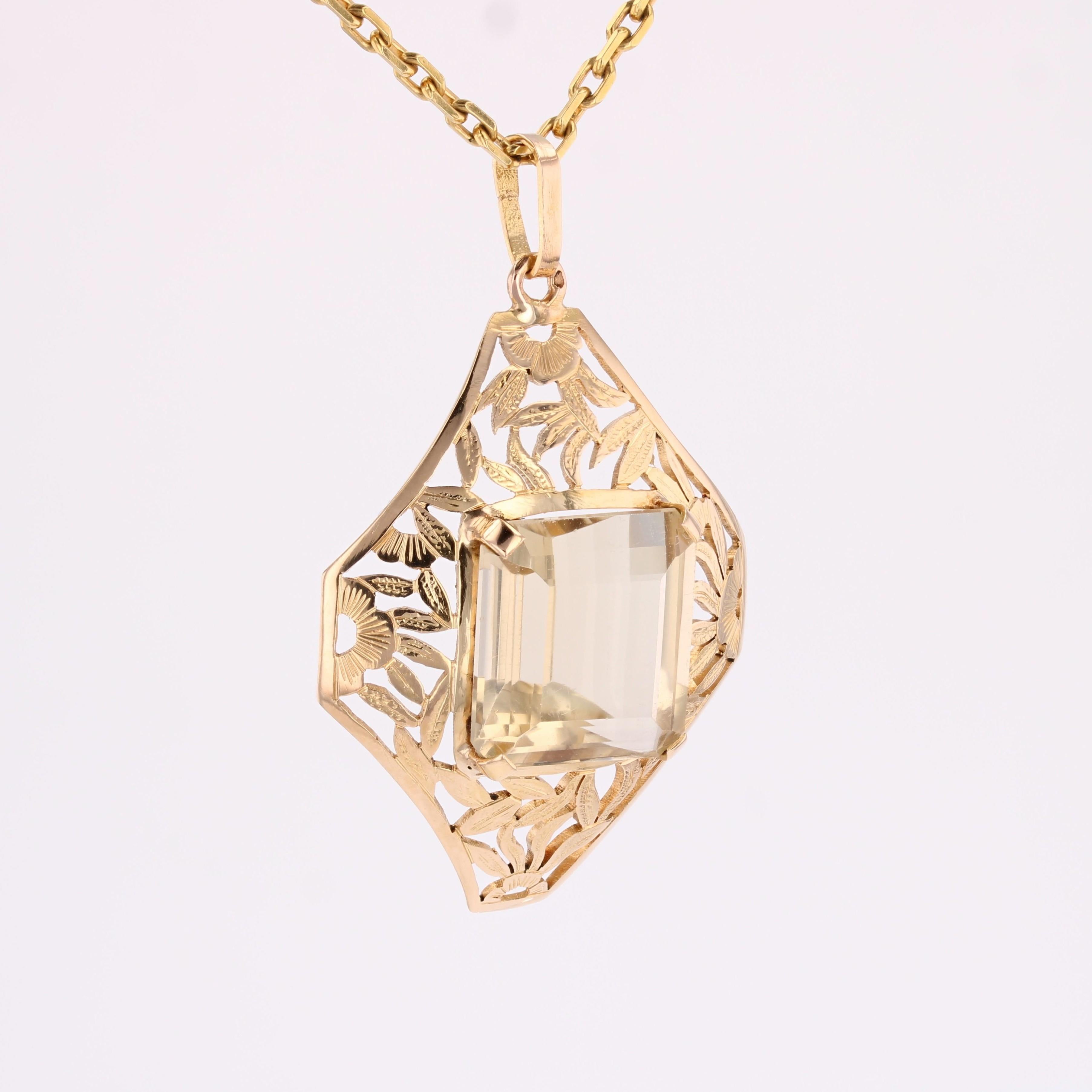 Ciondolo retrò francese del 1960 in oro rosa 18 carati con citrino rombico traforato In condizioni ottime in vendita a Poitiers, FR