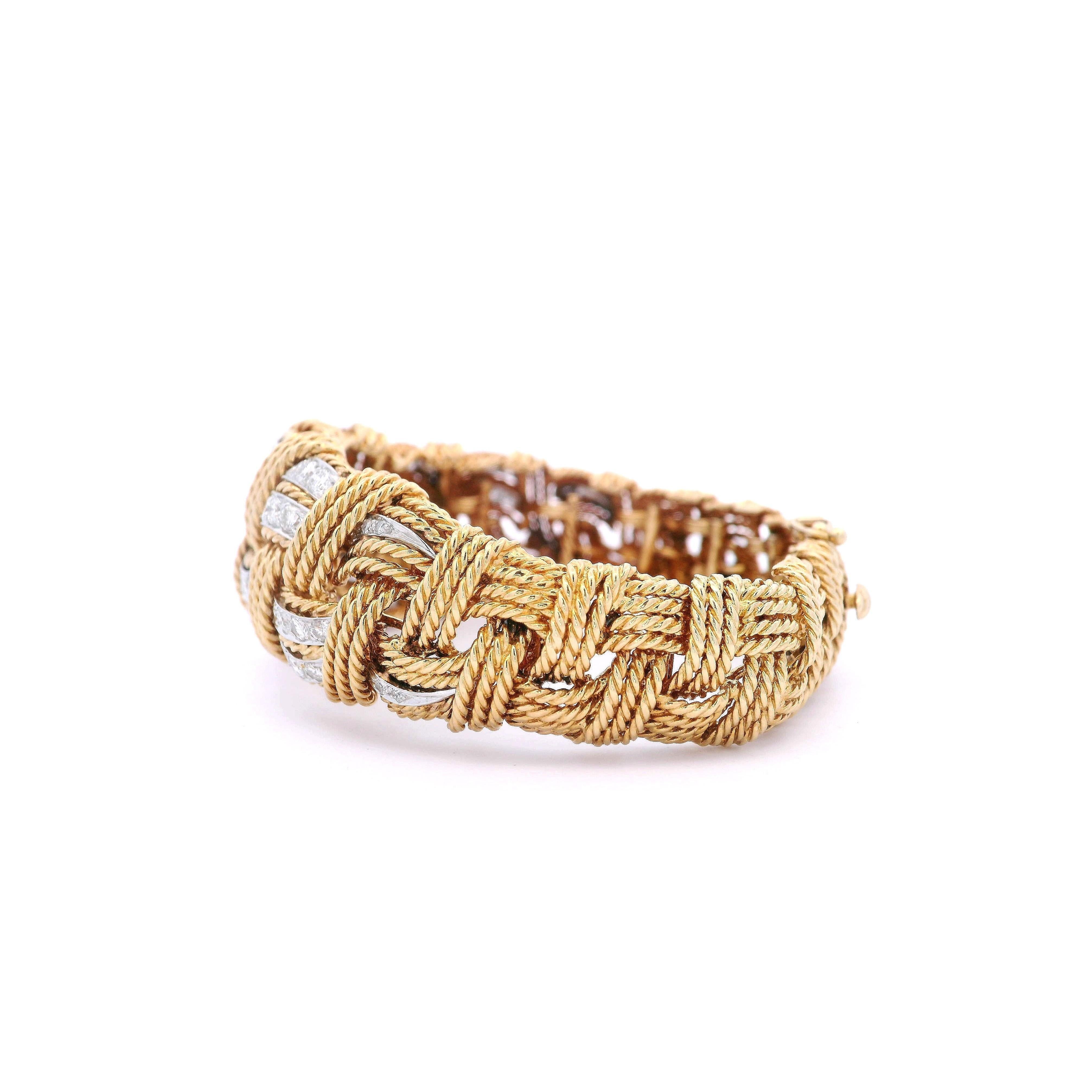 FRENCH 1960 Mid-Century Bracelet en or jaune 18kt avec 5.04 Cts en diamants Bon état - En vente à Aventura, FL