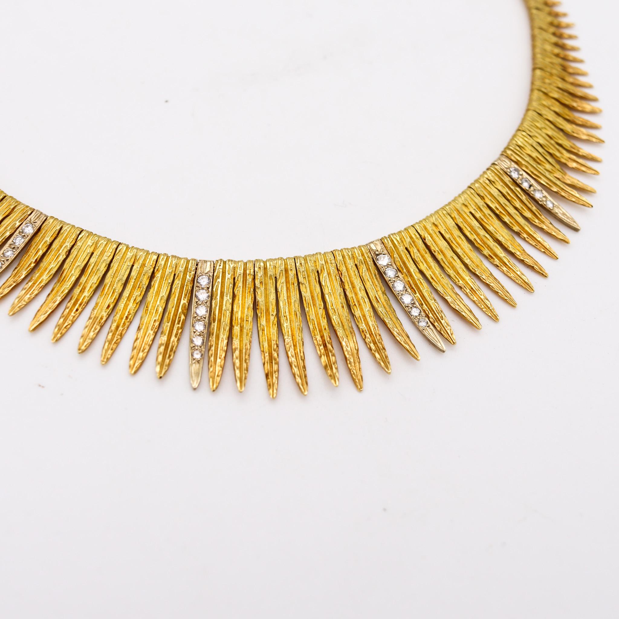 Modernist French 1960 Midcentury Fringe Feathers Necklace in 18kt Gold with Diamonds