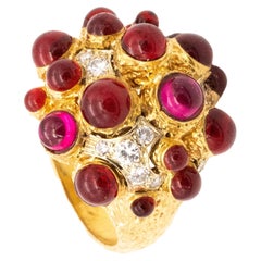 Vintage French 1960 Space Age Cocktail Ring in 18kt Gold 13.06 Cts Diamonds and Garnets