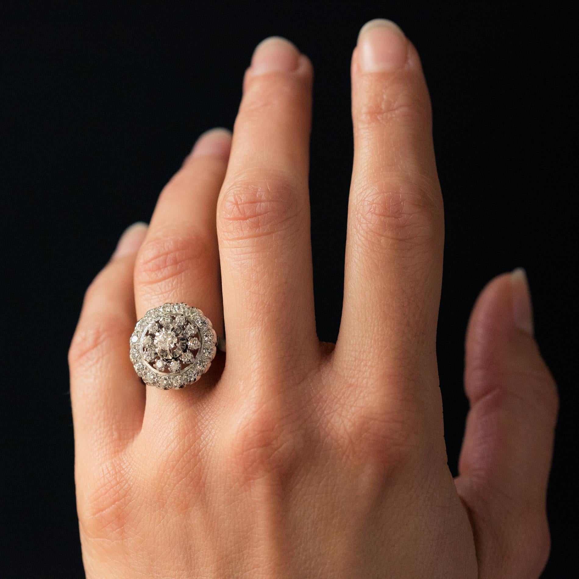 Franzsischer runder Ring aus 18 Karat Weigold mit 0,85 Karat Diamanten, 1960er Jahre 11