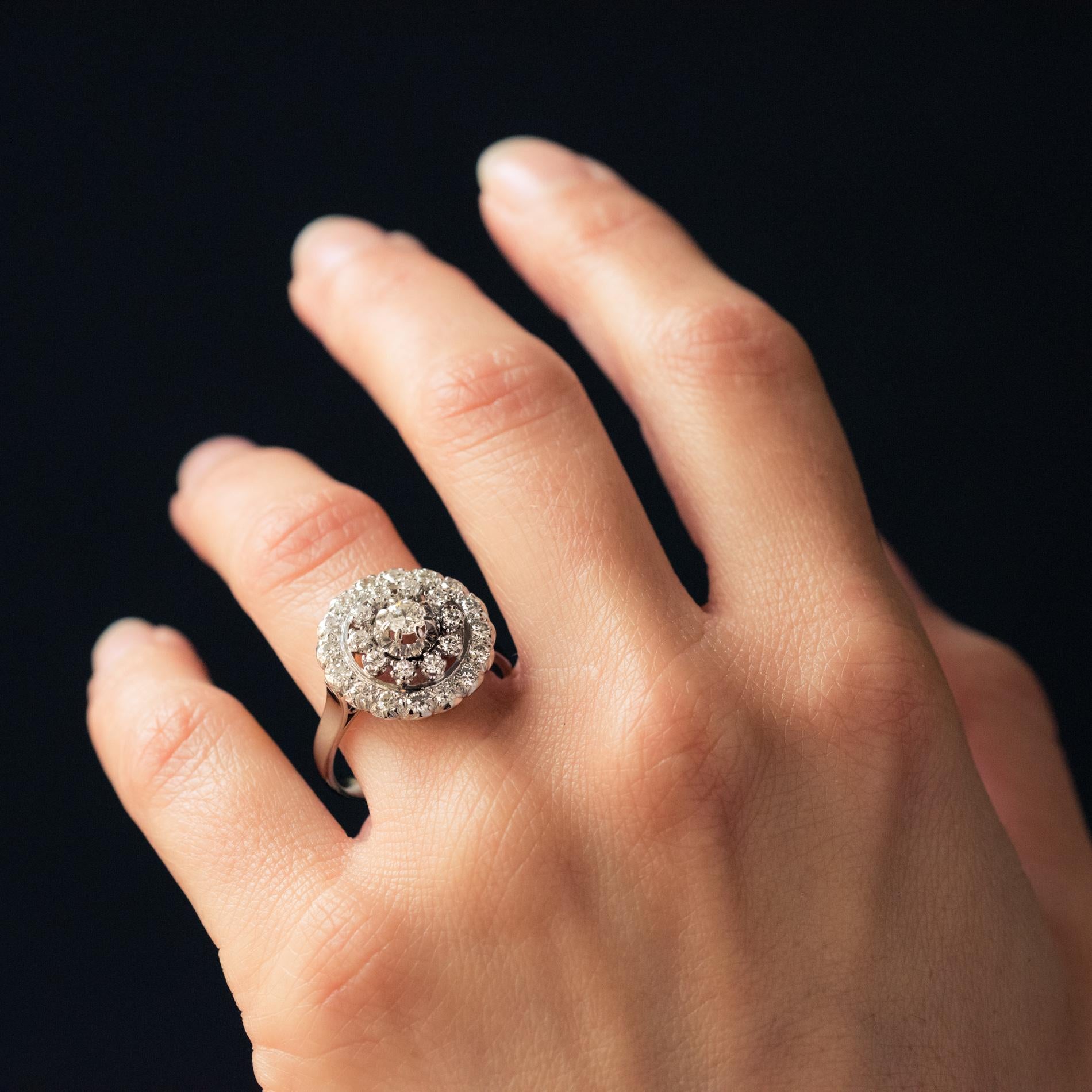 Franzsischer runder Ring aus 18 Karat Weigold mit 0,85 Karat Diamanten, 1960er Jahre 2