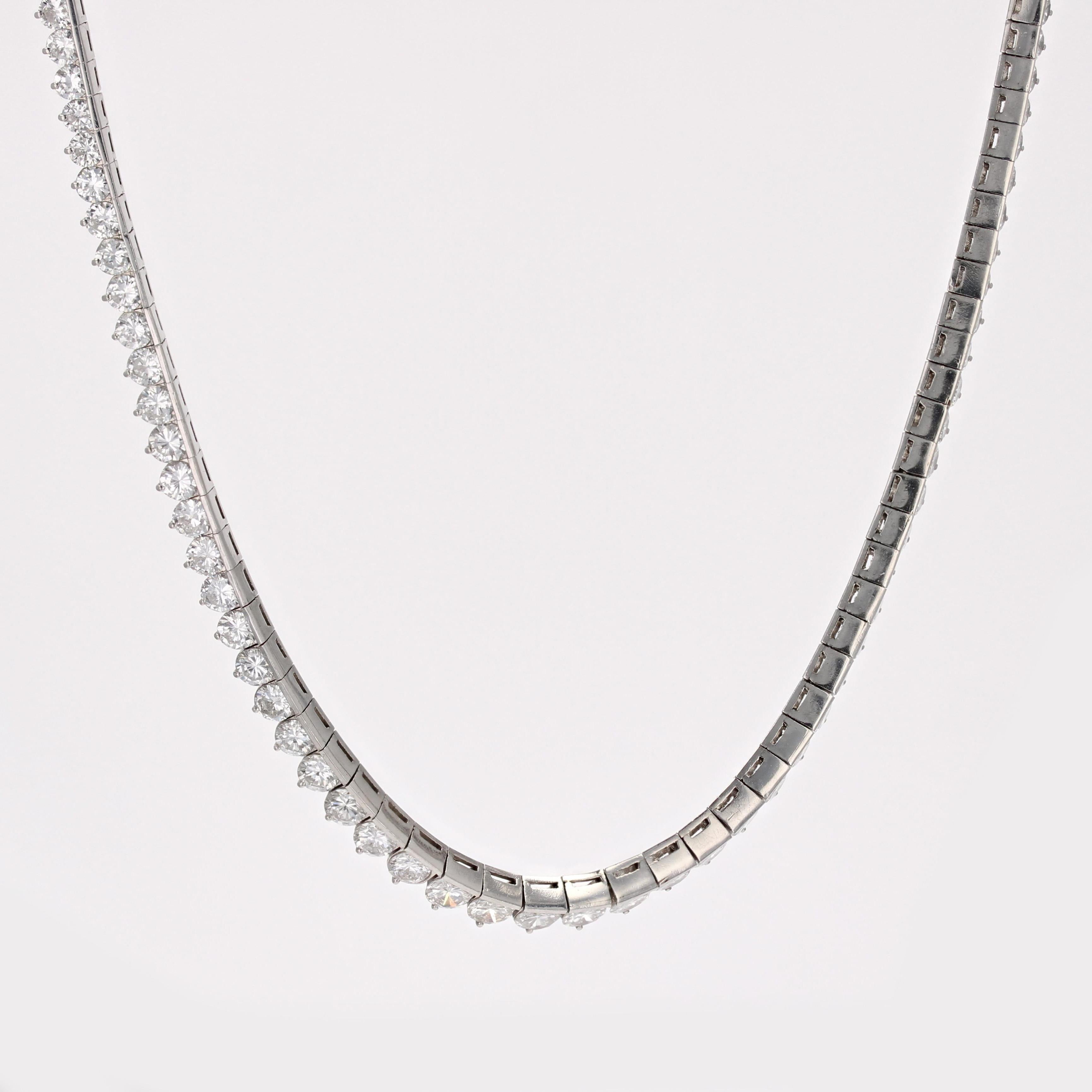 Französisch 1960er Jahre 117 Diamanten Platin Fluss Halskette im Zustand „Hervorragend“ im Angebot in Poitiers, FR