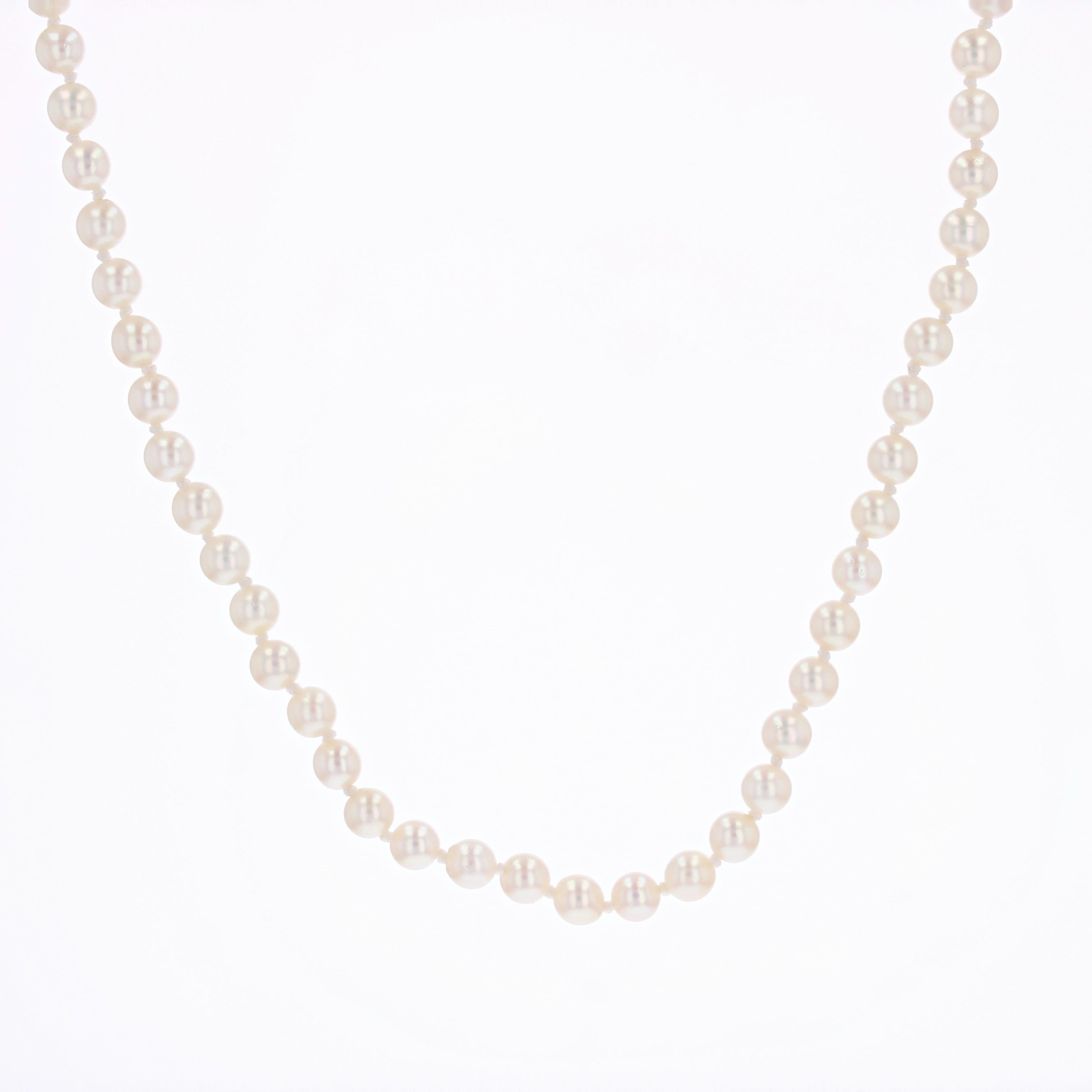 French 1960s 18 Karat Rose Gold Clasp Cultured Pearl Choker Necklace For Sale 7