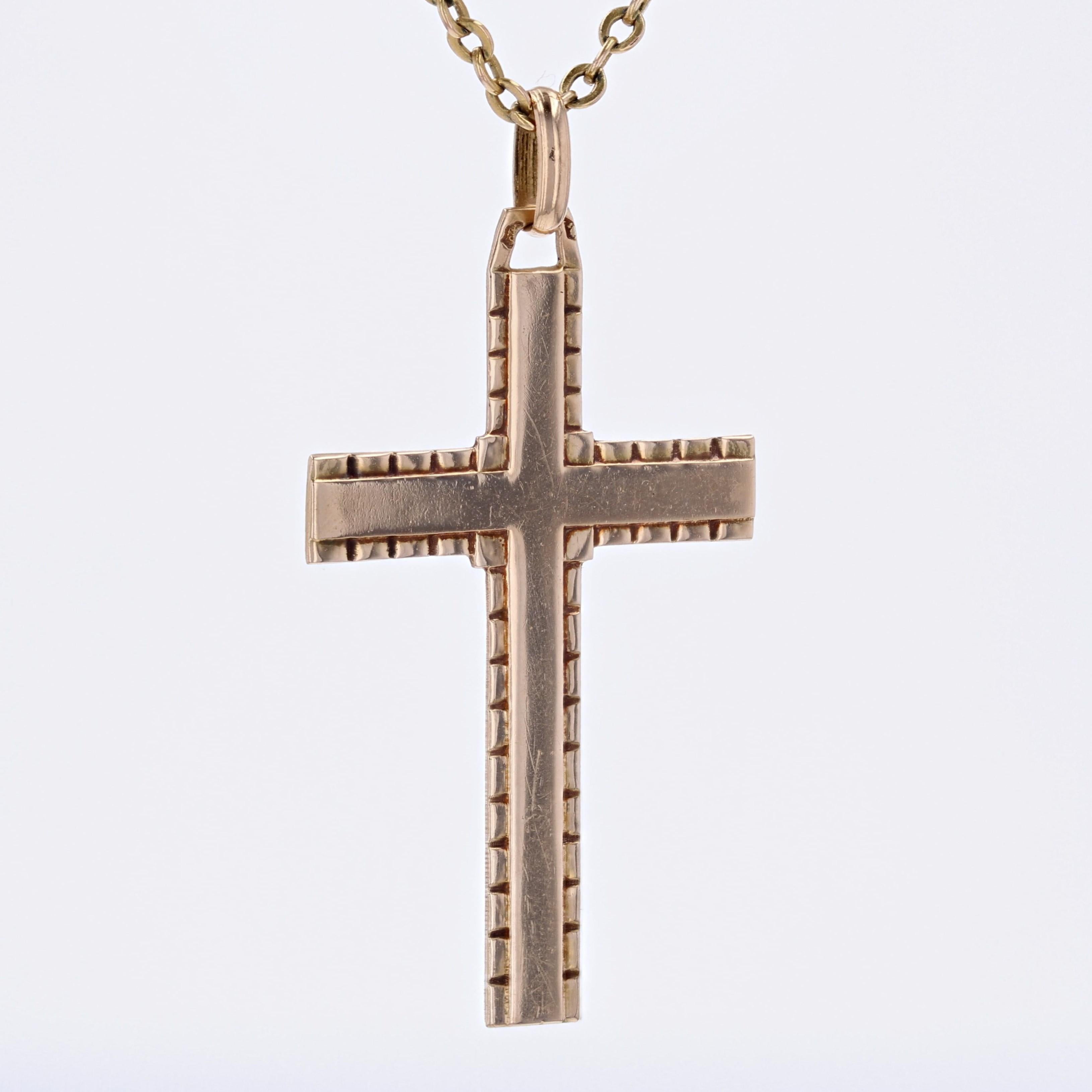 French 1960s 18 Karat Rose Gold Flat Cross In Excellent Condition For Sale In Poitiers, FR