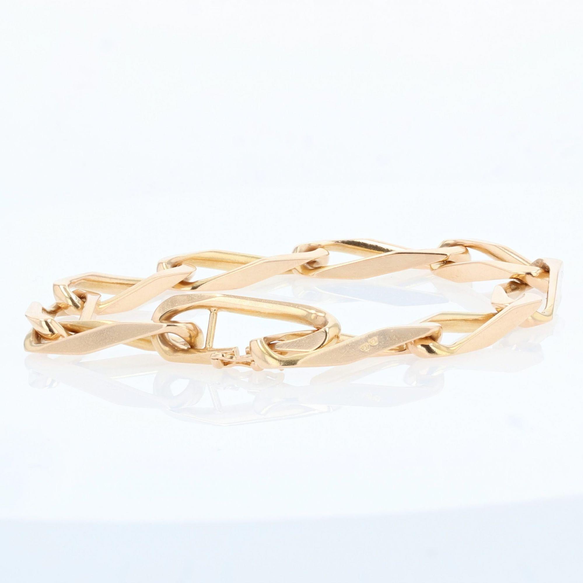 French 1960s 18 Karat Rose Gold Twisted Figaro Link Bracelet In Good Condition In Poitiers, FR