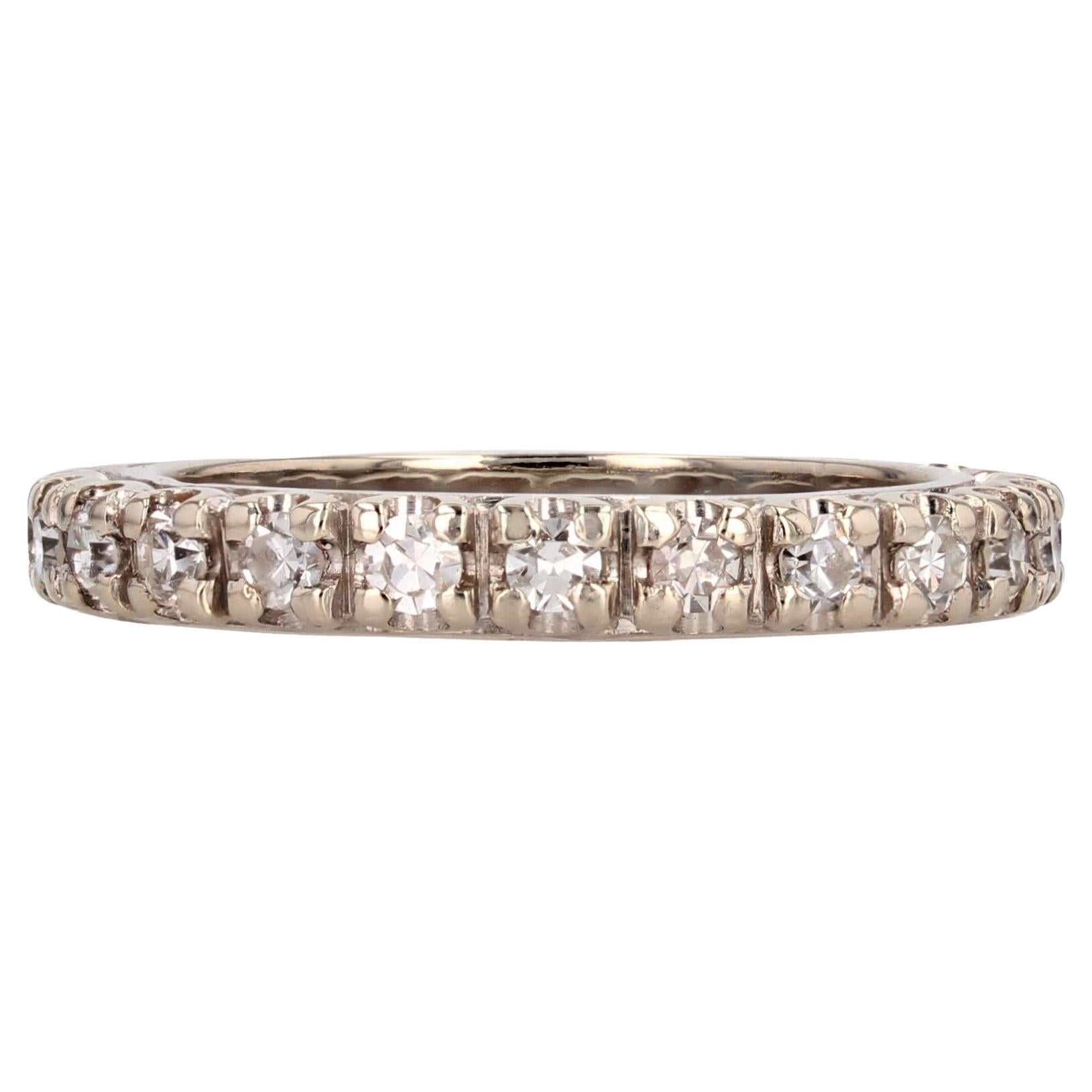 French 1960s 18 Karat White Gold Claws Set Diamonds Wedding Ring