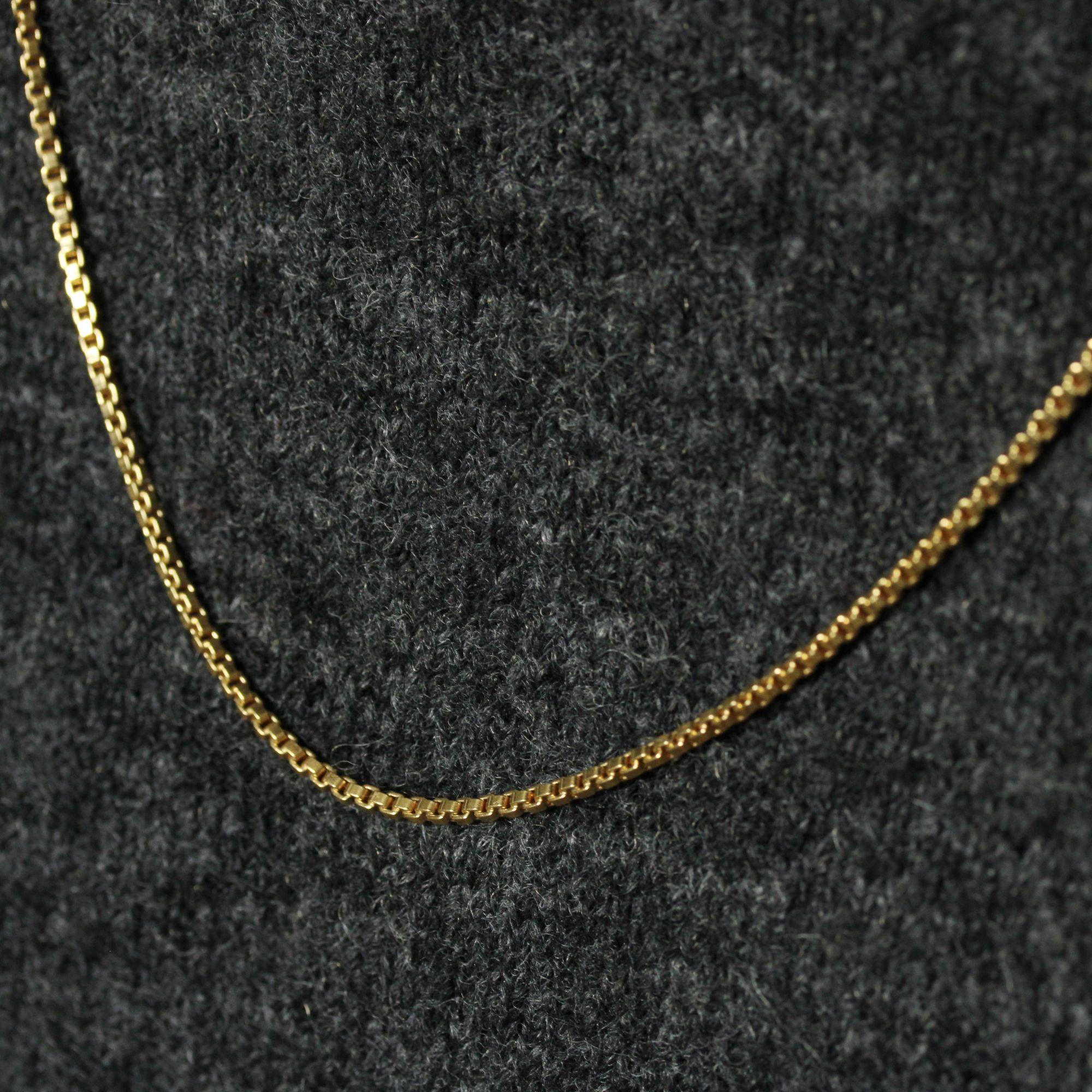 French 1960s 18 Karat Yellow Gold Cube Mesh Chain Necklace 5