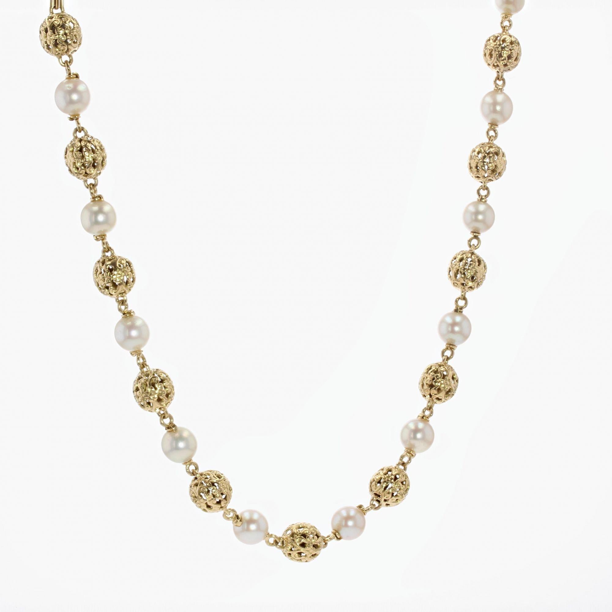 French 1960s 18 Karat Yellow Gold Cultured Pearls Convertible Necklace For Sale 3