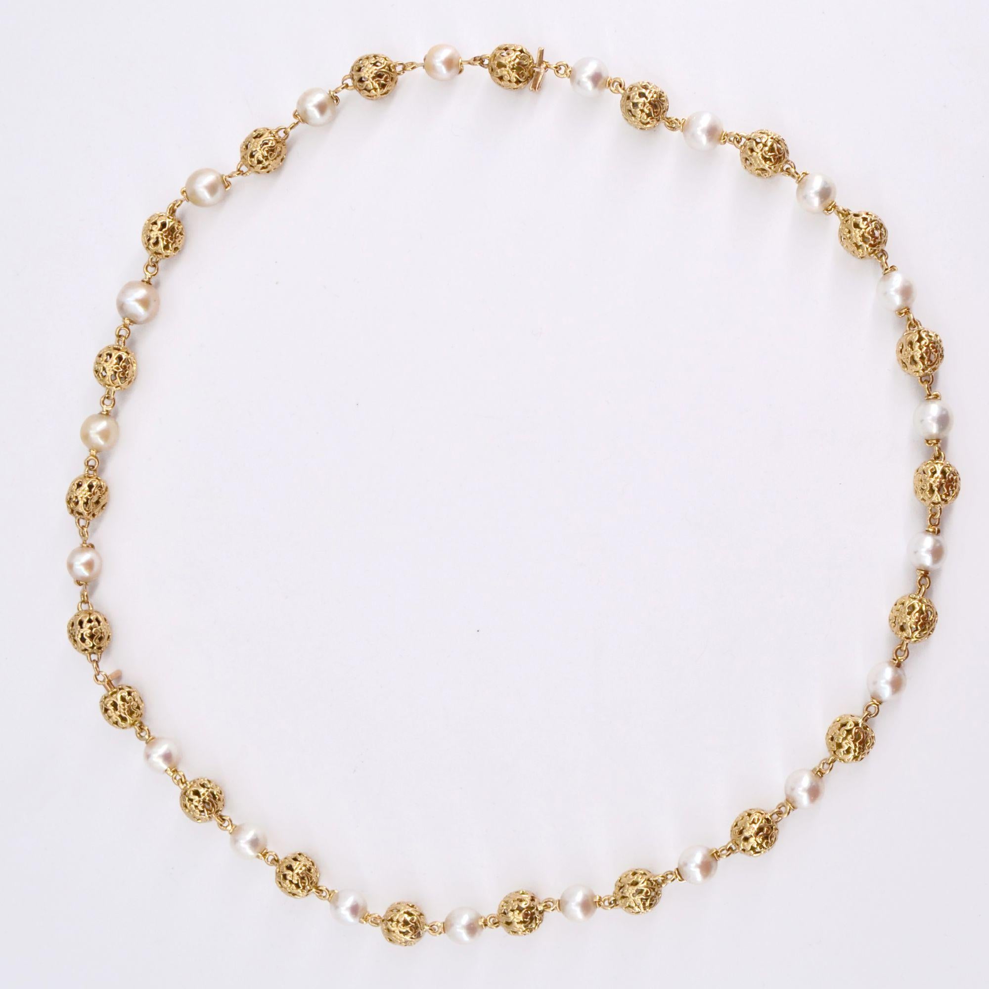 Collana convertibile di perle coltivate in oro giallo 18 carati francese degli anni '60 in vendita 10