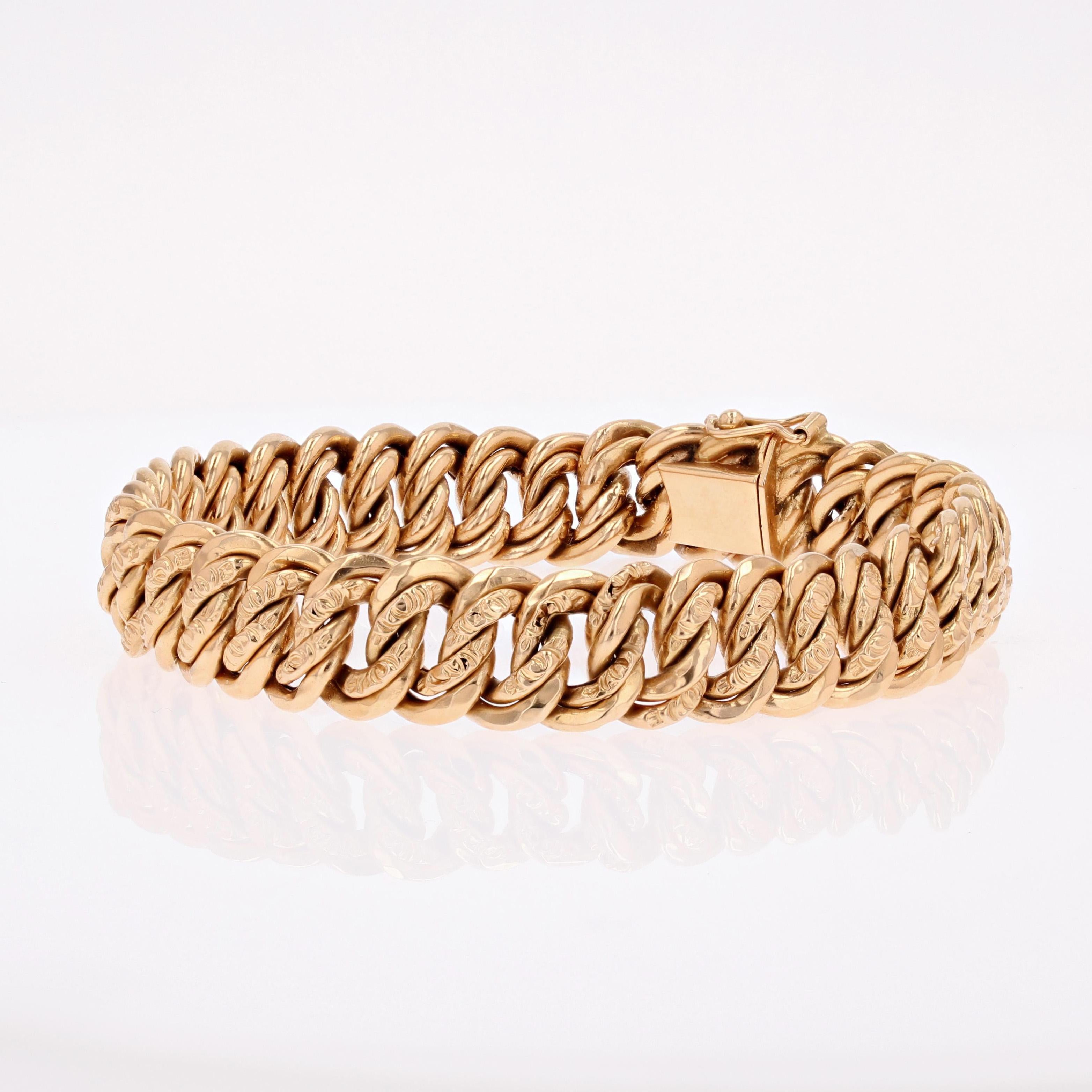 French 1960s 18 Karat Yellow Gold Curb Bracelet In Good Condition In Poitiers, FR