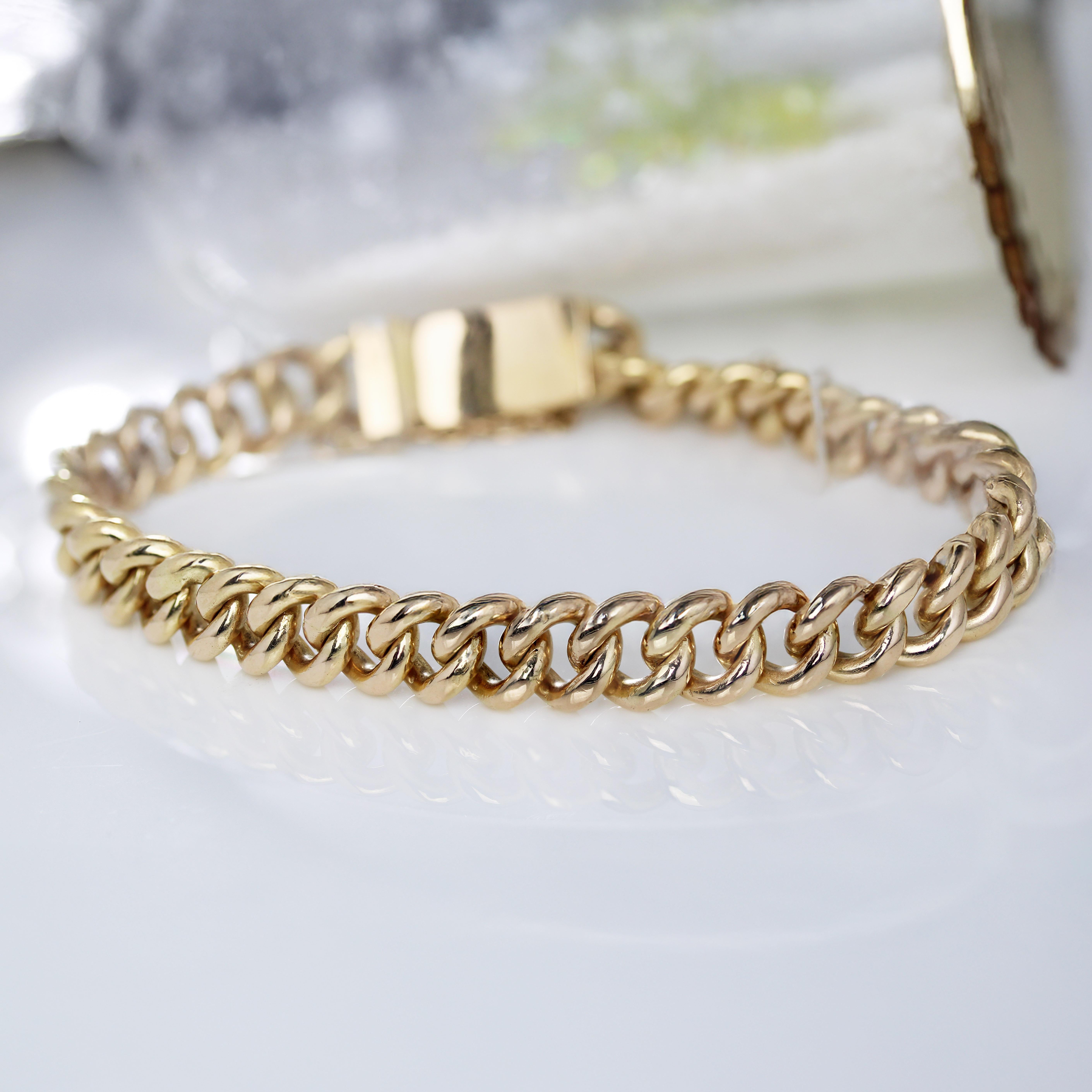 Retro French 1960s 18 Karat Yellow Gold Curb Chain Bracelet For Sale