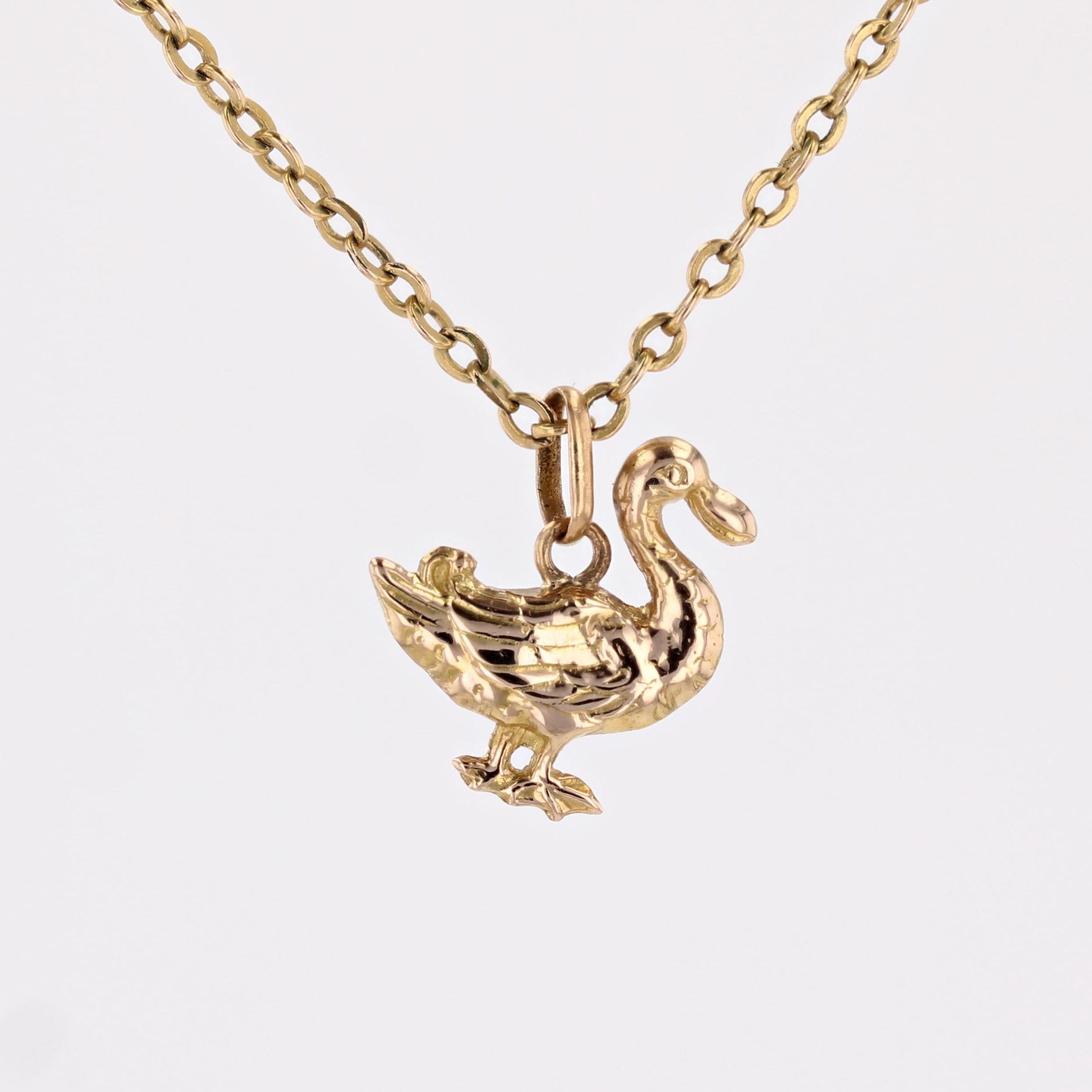 Französischer Duck Charm-Anhänger aus 18 Karat Gelbgold, 1960er Jahre im Angebot 4