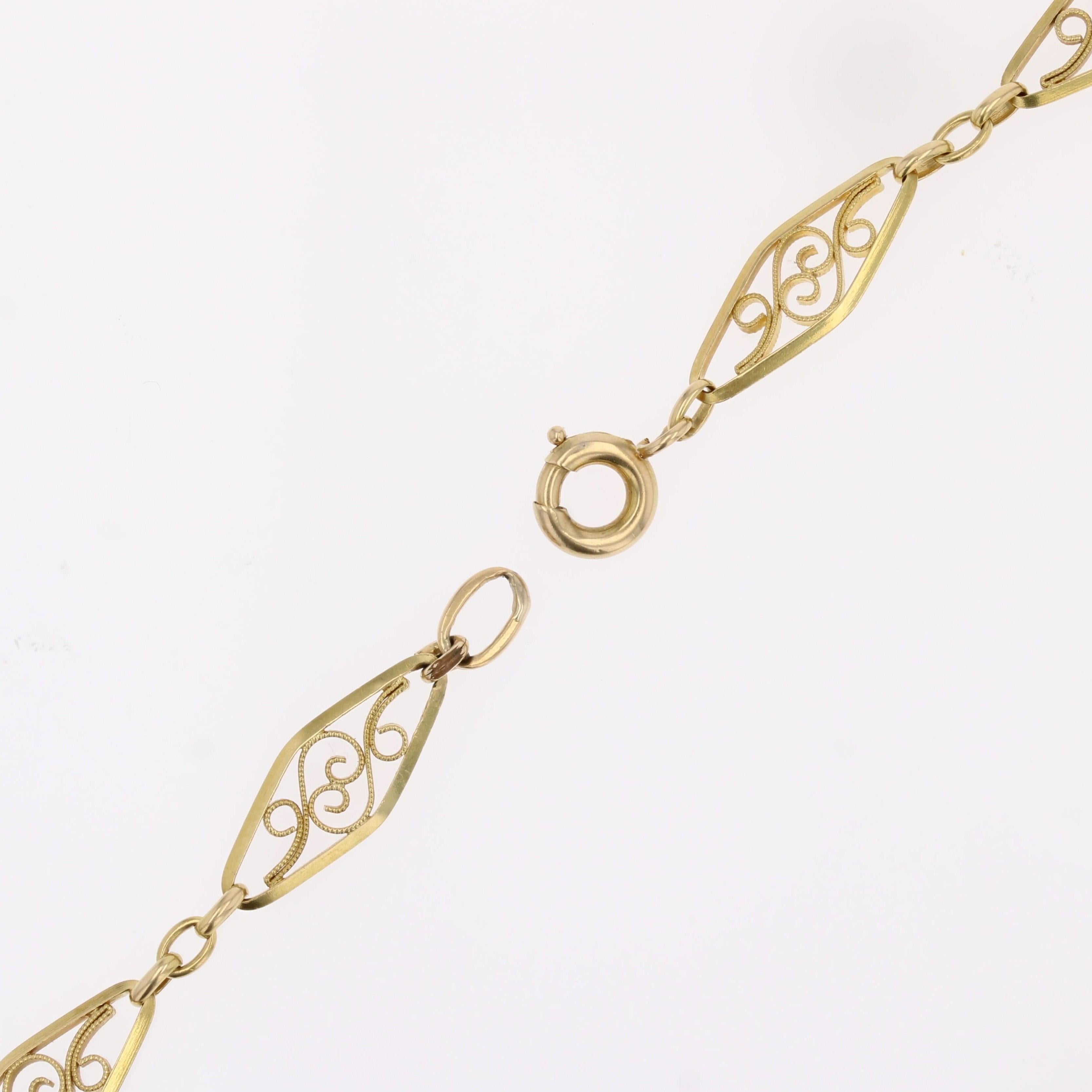 French 1960s 18 Karat Yellow Gold Filigree Chain Necklace For Sale 7