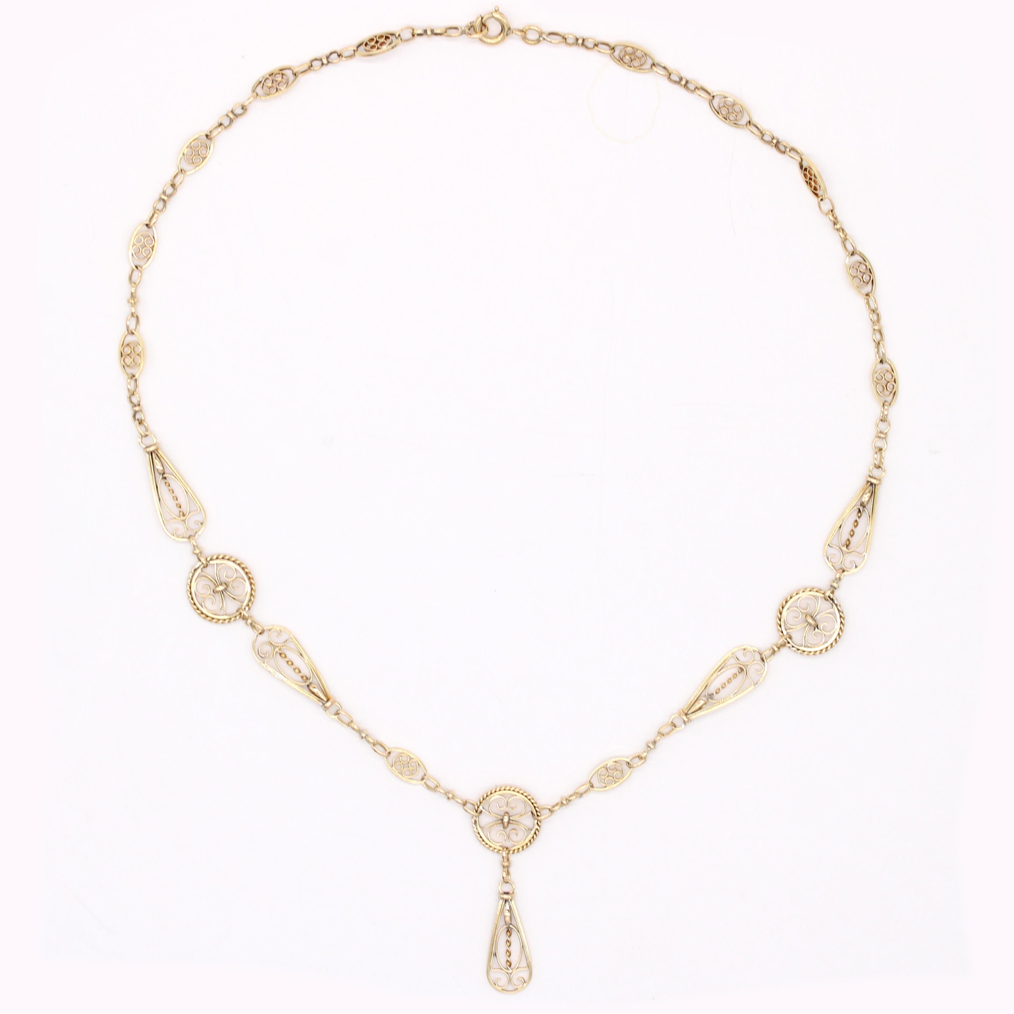Collana francese degli anni '60 in oro giallo 18 carati con filigrana in vendita 1