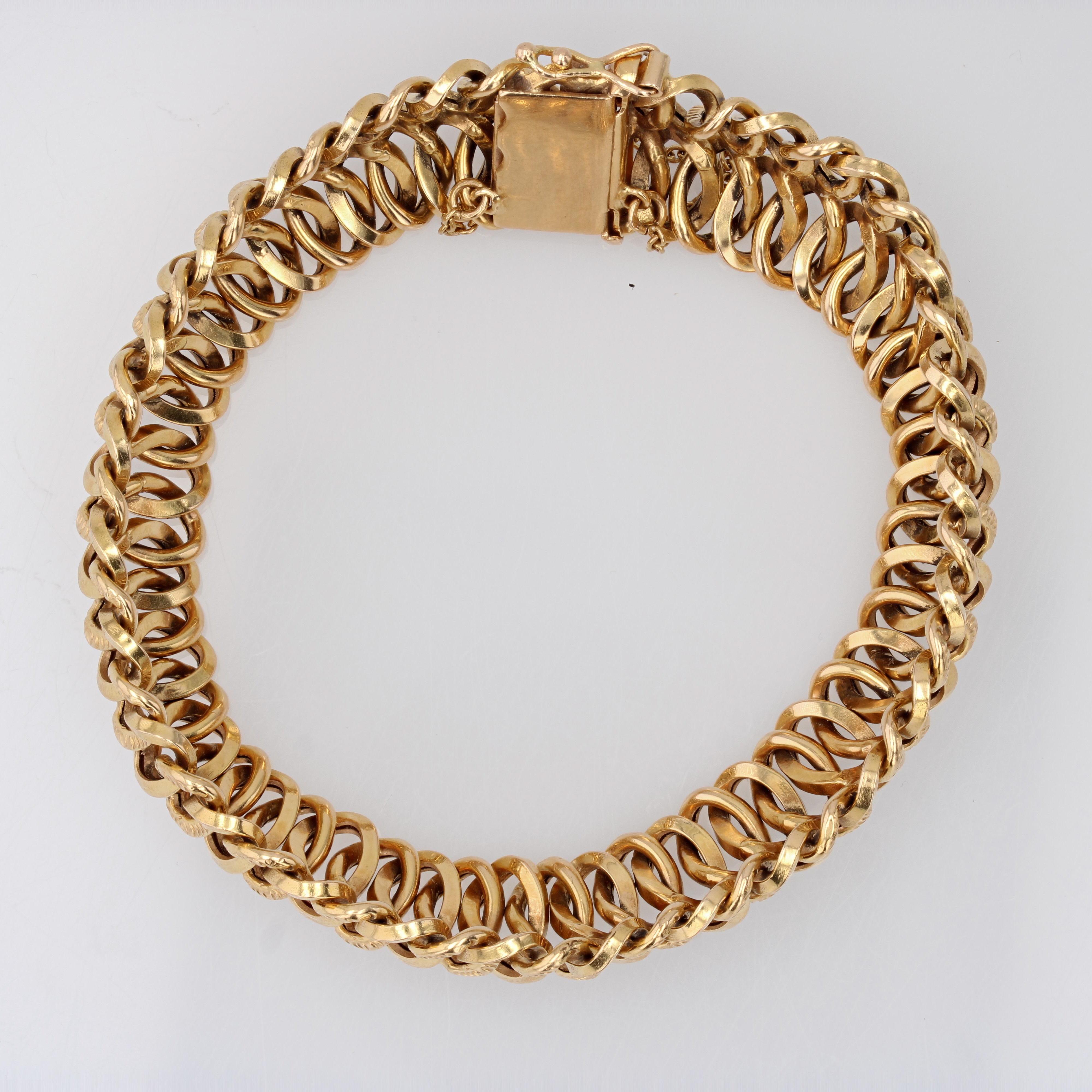 French 1960s 18 Karat Yellow Gold Flexible Retro Bracelet In Good Condition For Sale In Poitiers, FR