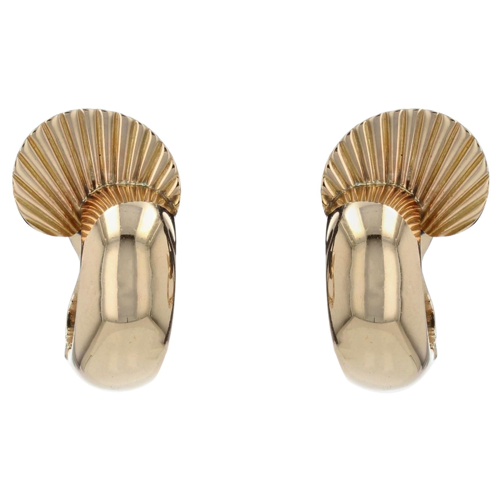 French 1960s 18 Karat Yellow Gold Retro Clip Earrings For Sale