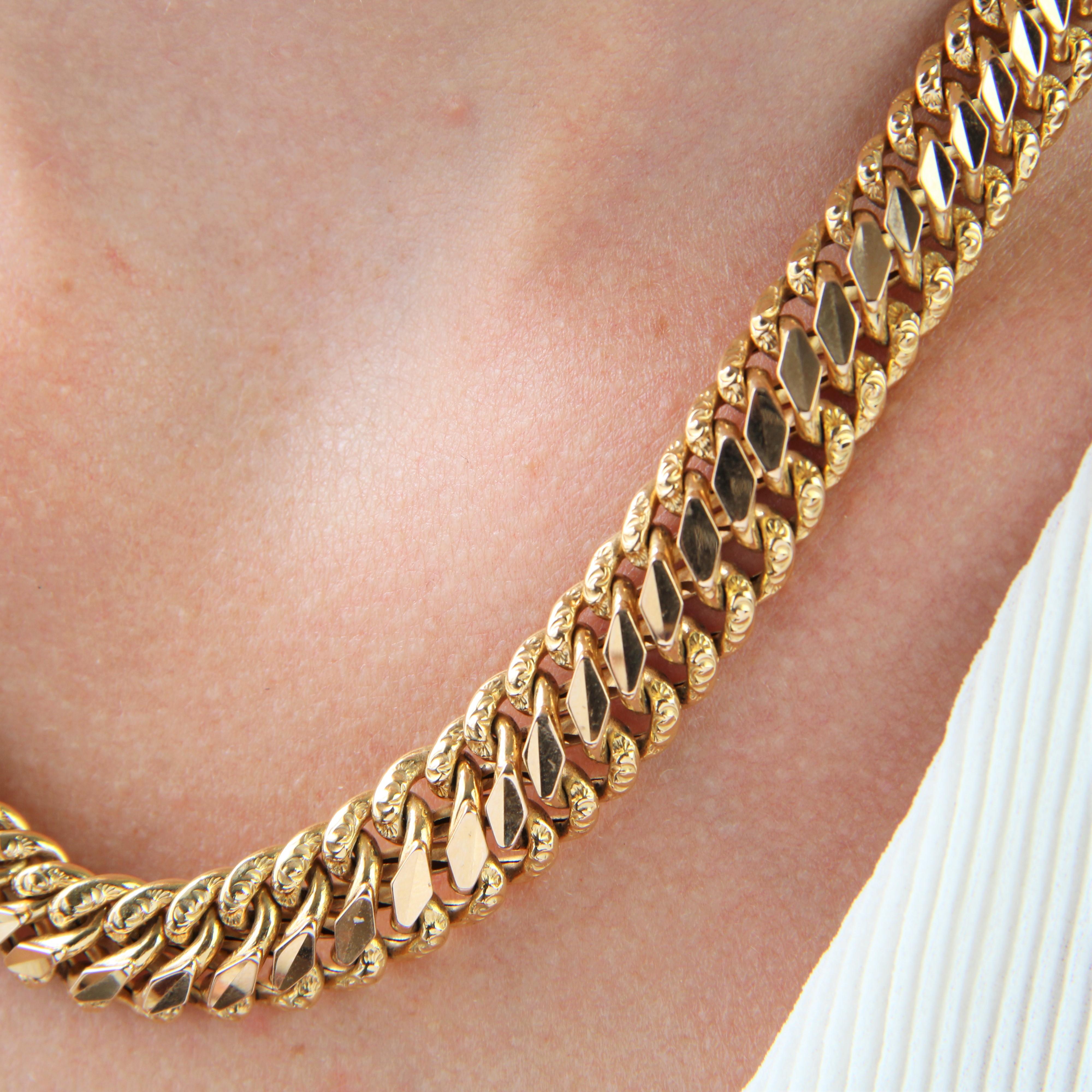 French 1960s 18 Karat Yellow Gold Retro Curb Chain Necklace For Sale 5