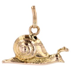 French 1960s 18 Karat Yellow Gold Snail Charm Pendant