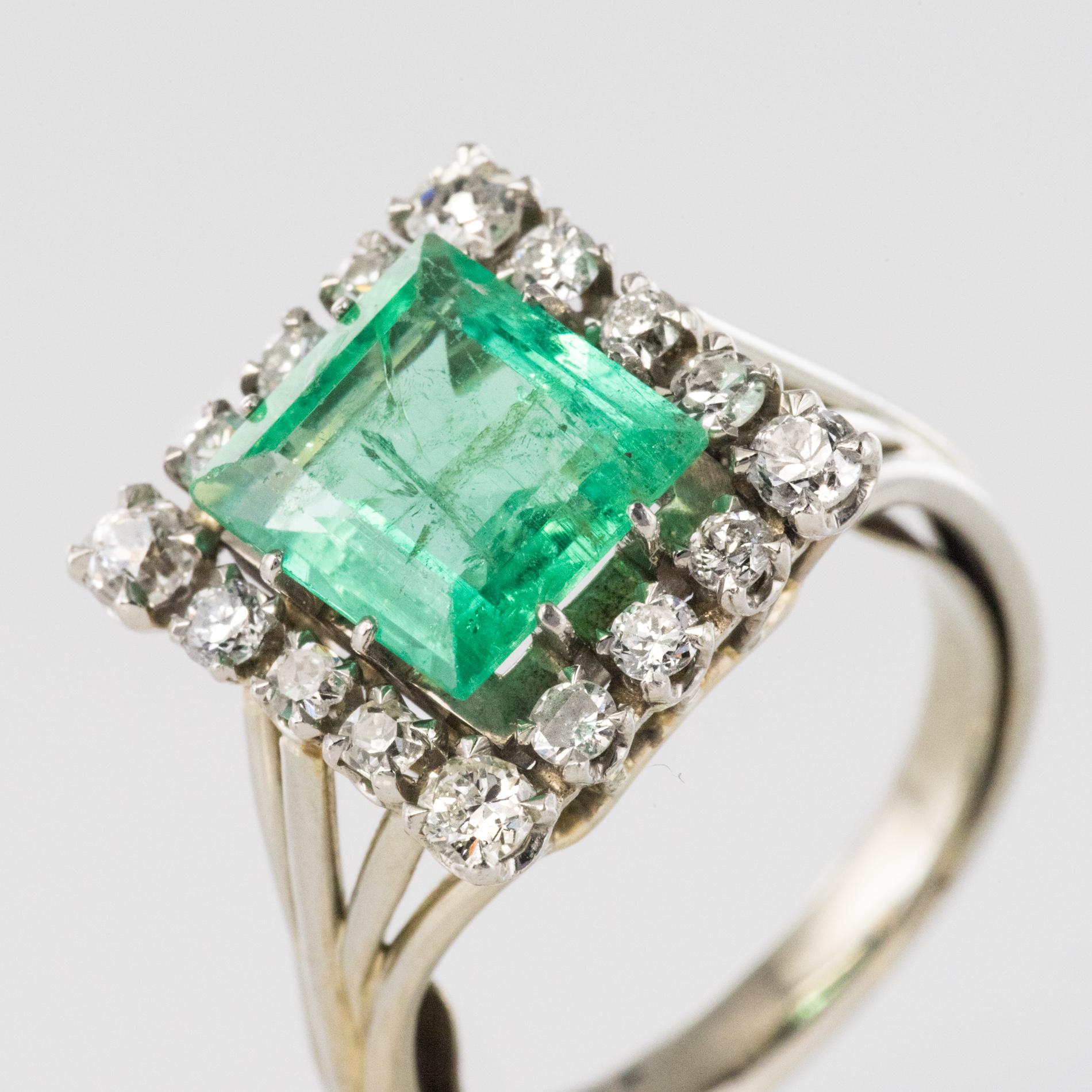 French 1960s 2 Carat Emerald Diamond 18 Karat White Gold Platinium Ring 3